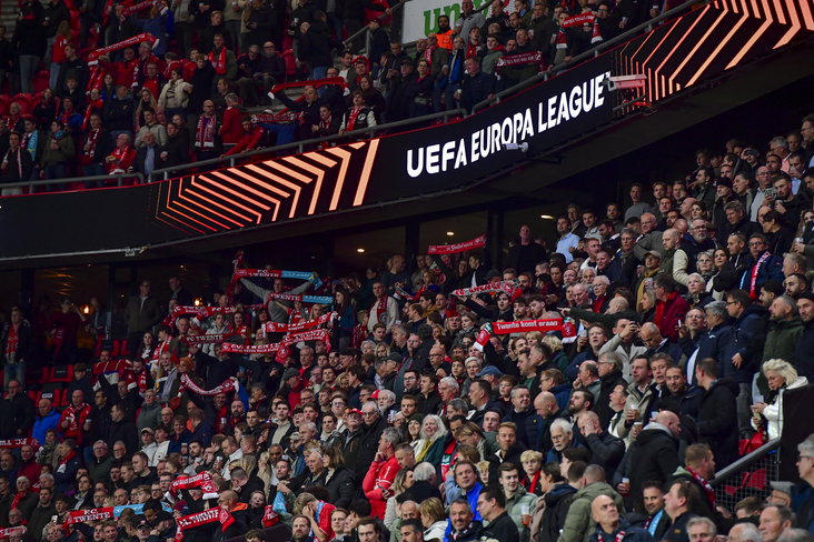 Supporters van FC Twente tijdens het Europa League-duel met Lazio