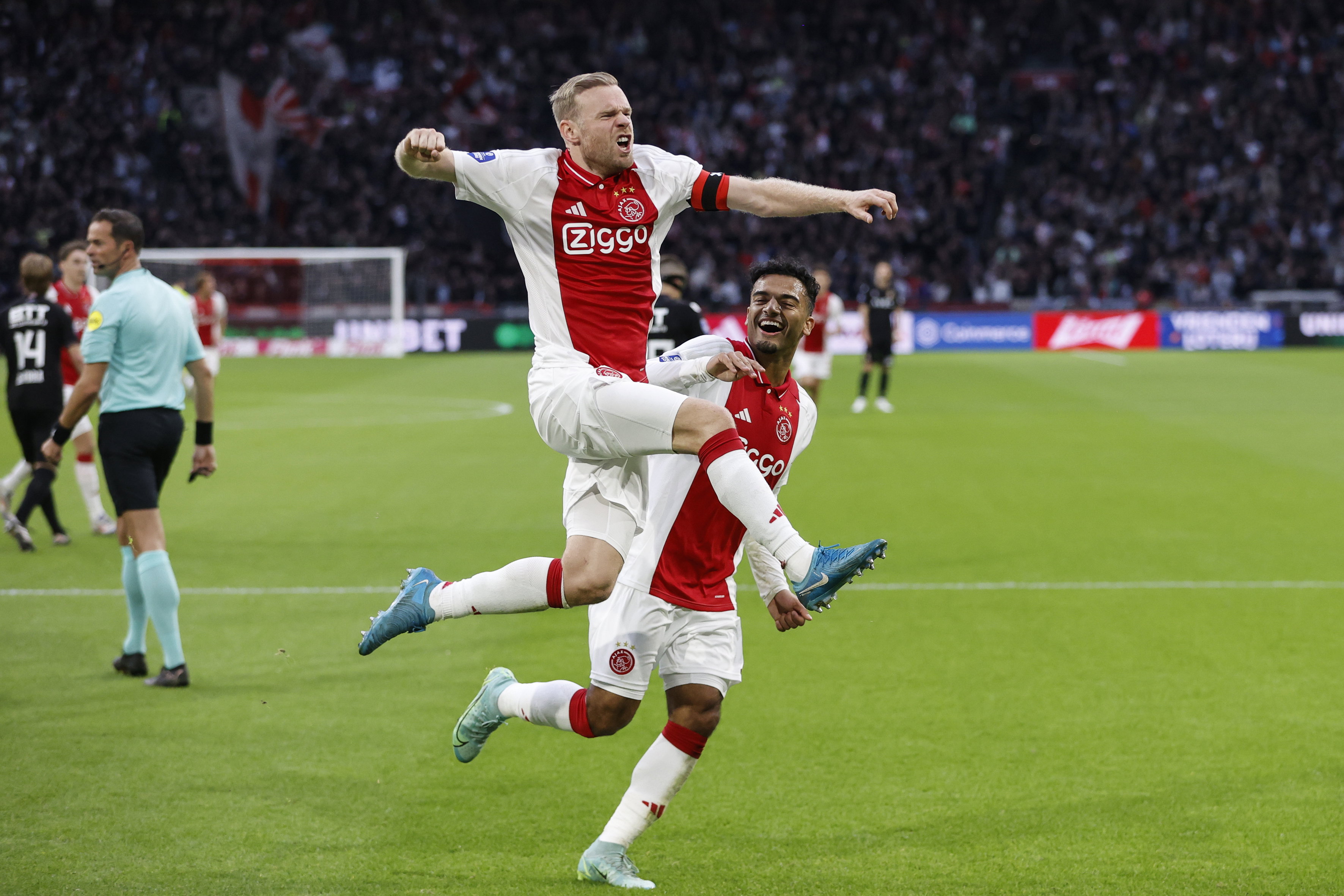 Davy Klaassen juicht