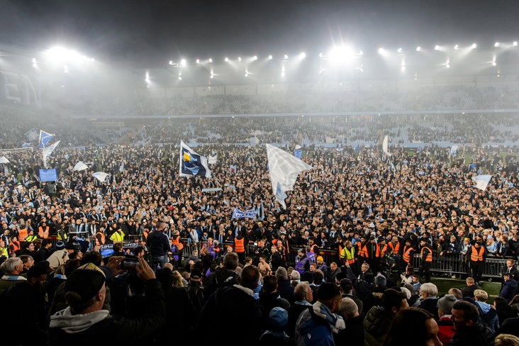 Veldbestorming bij Malmö FF na het behalen van de landstitel