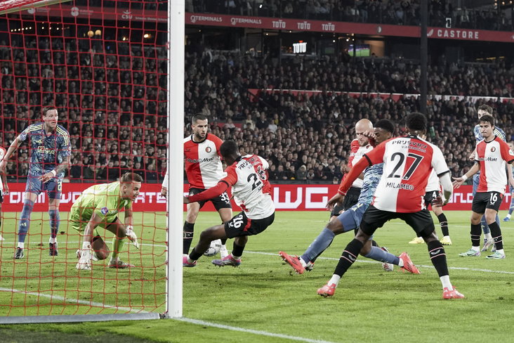 Ajax maakt 0-2 tegen Feyenoord
