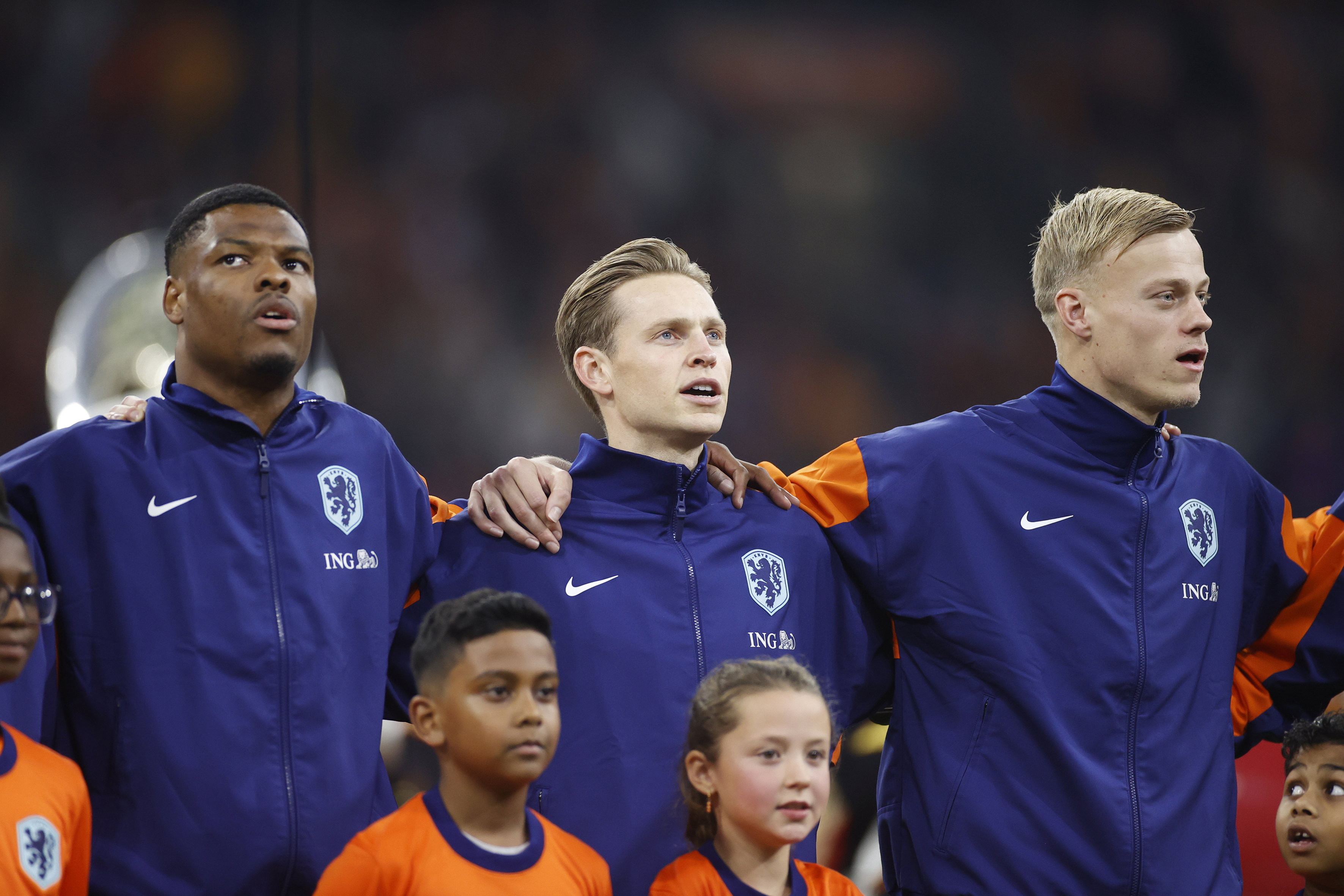 Denzel Dumfries, Frenkie de Jong en Jan Paul van Hecke