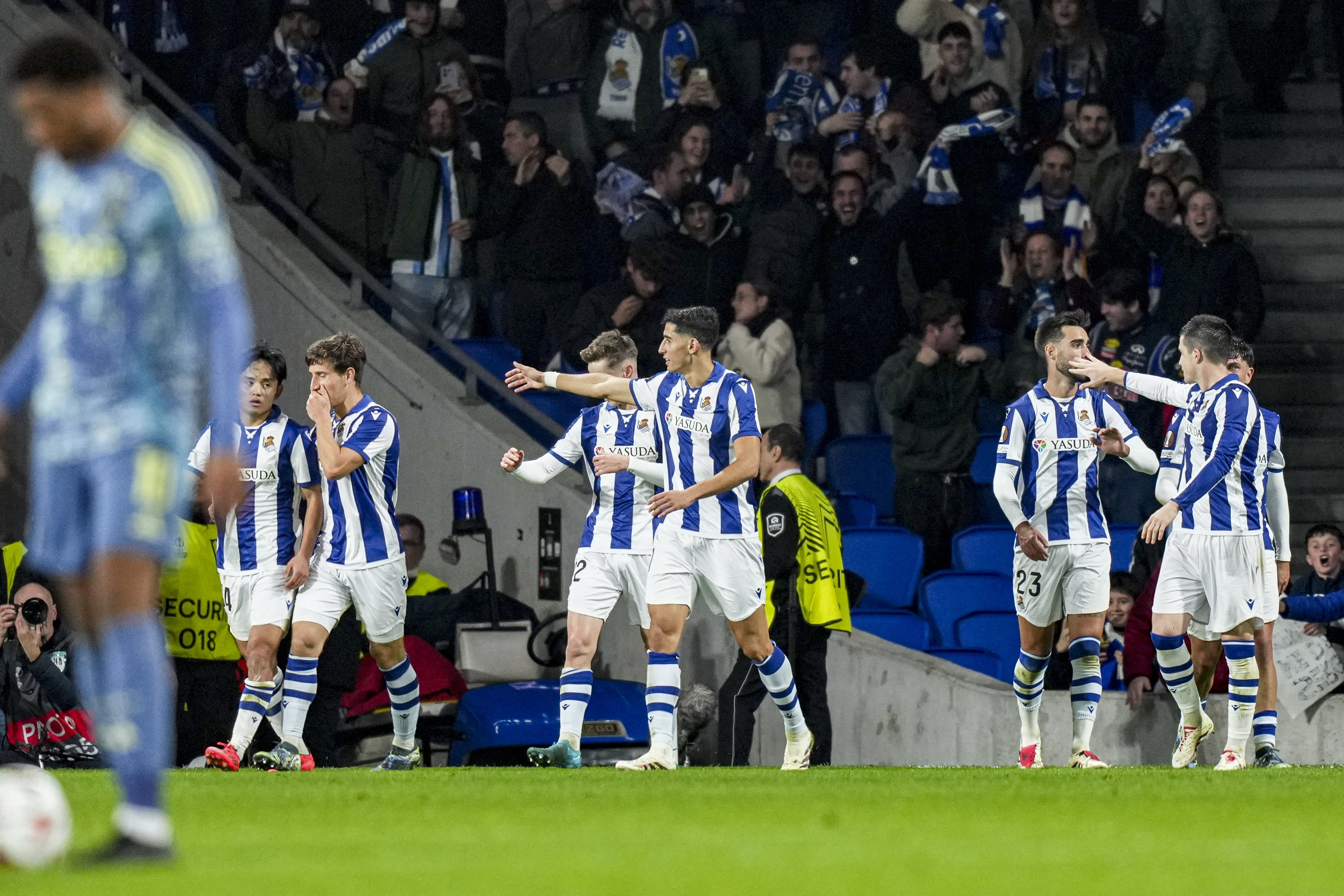 Real Sociedad viert de 2-0