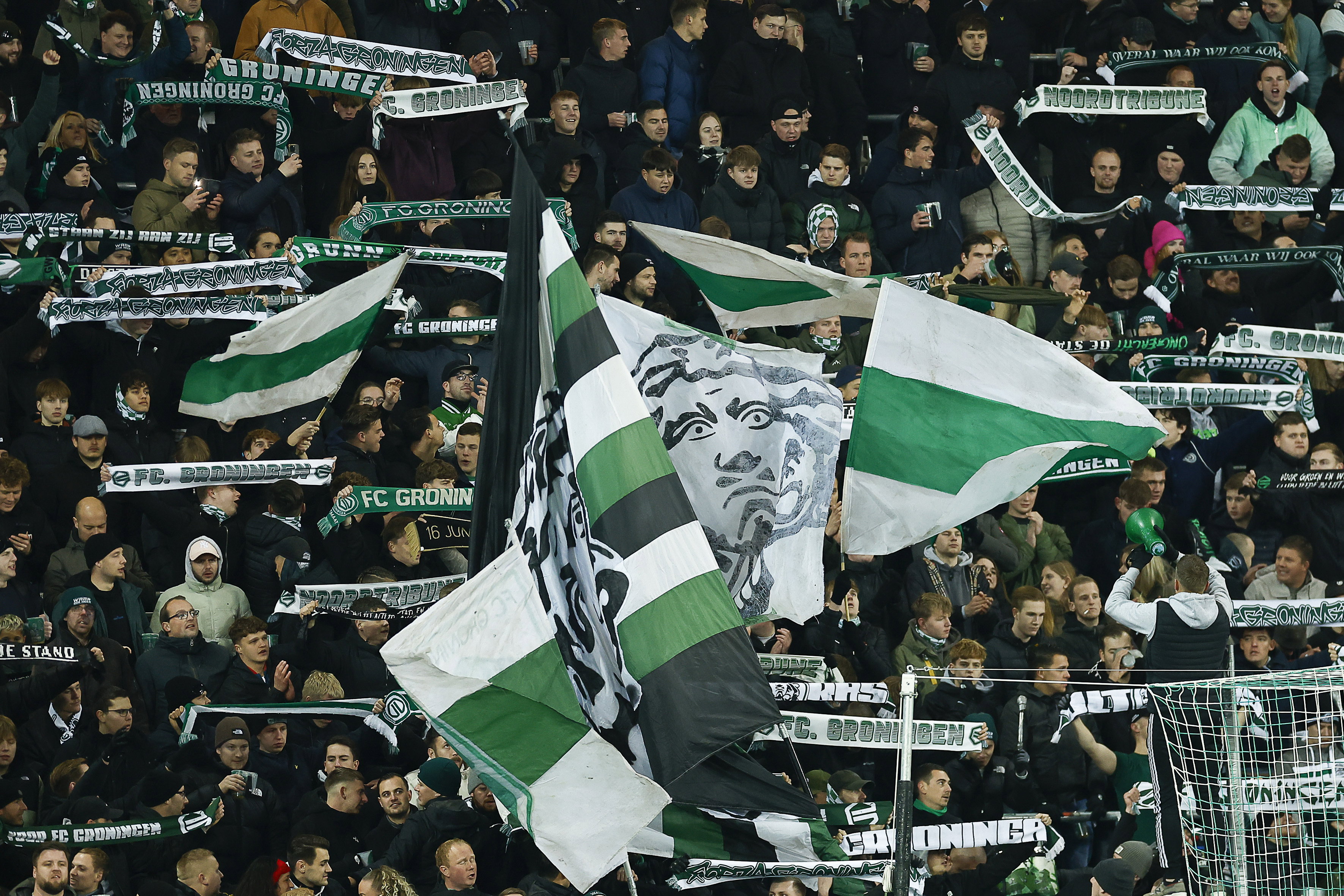 FC Groningen-fans in de Euroborg