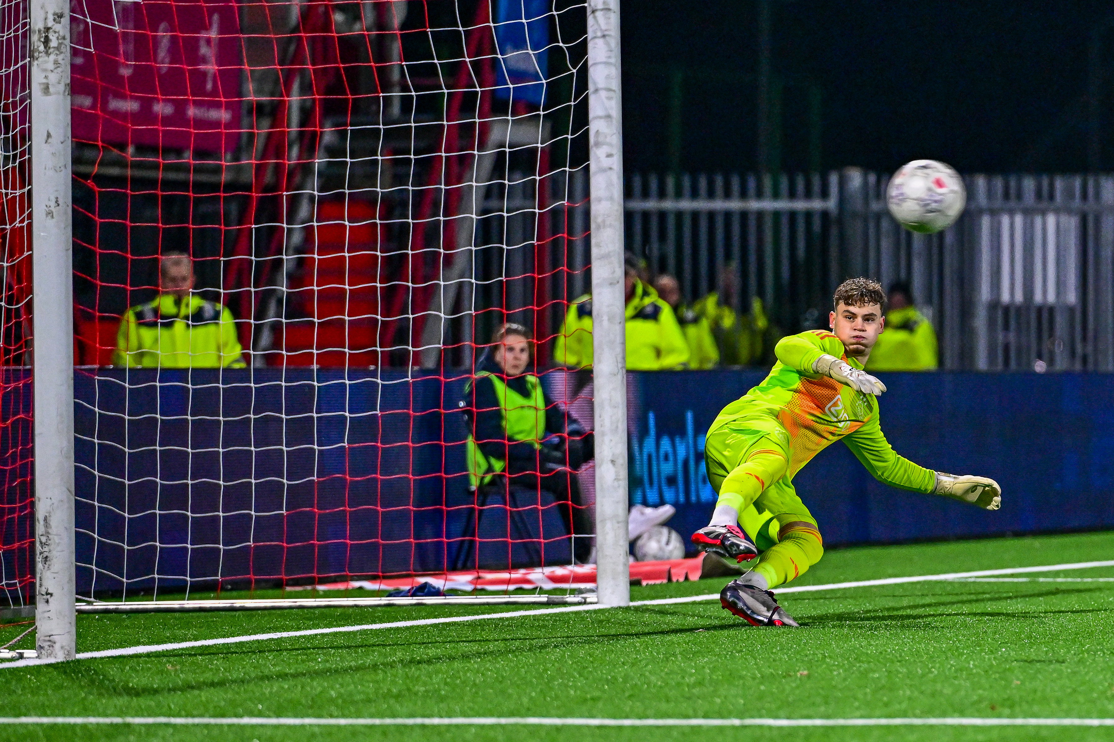 Charlie Setford bij Jong Ajax