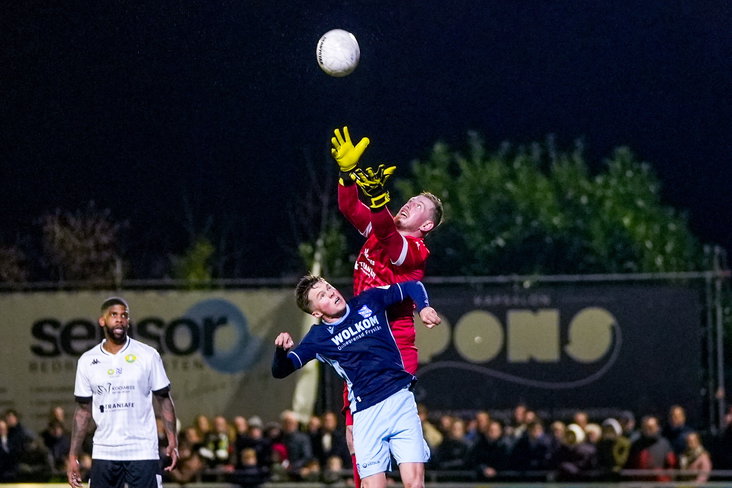 Jeffrey Verberk in duel tegen SC Heerenveen