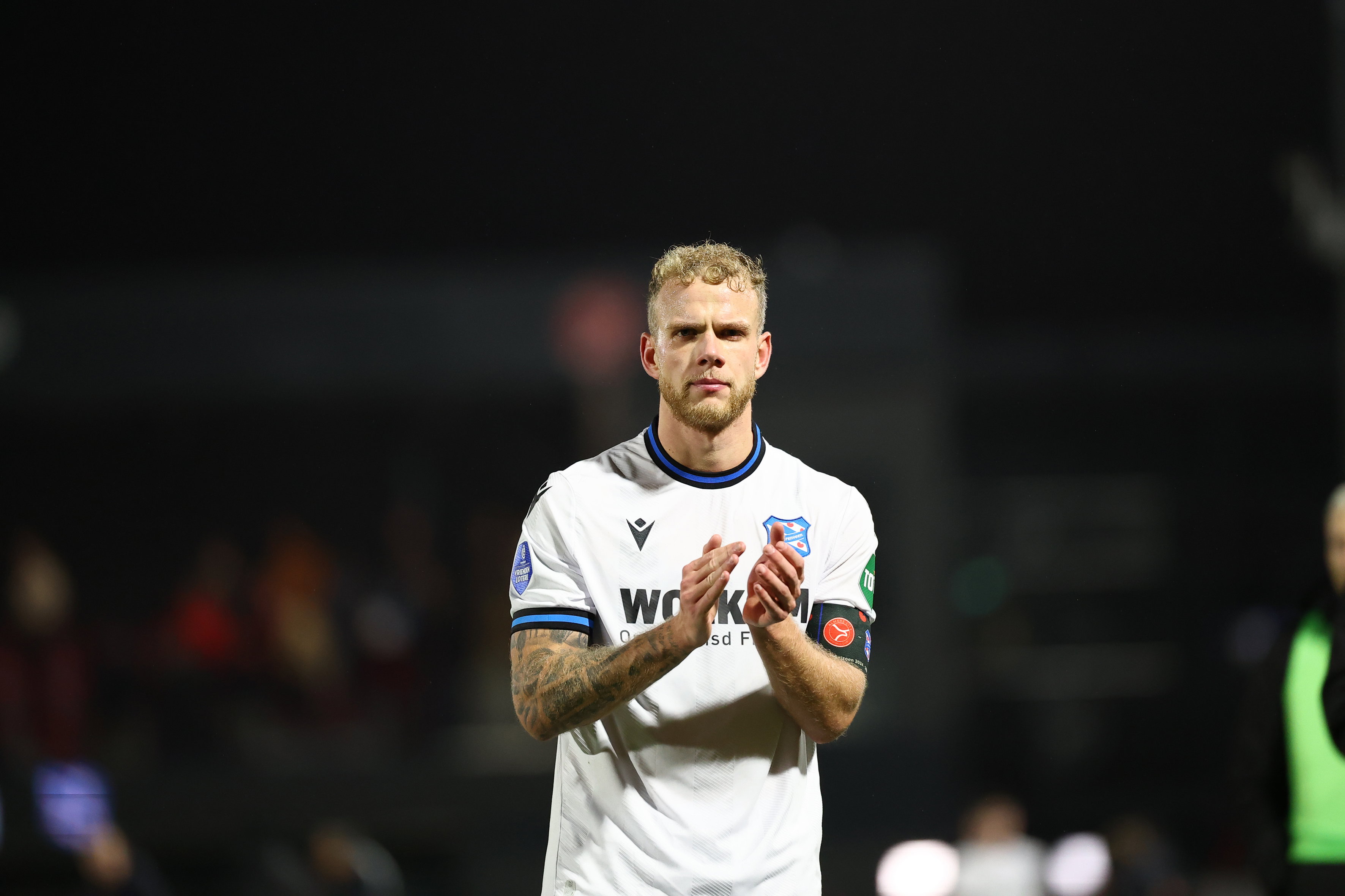 Luuk Brouwers bedankt de fans, maar baalt zichtbaar