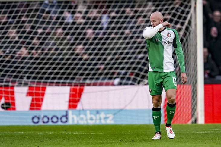 Gernot Trauner baalt van een treffer van PSV