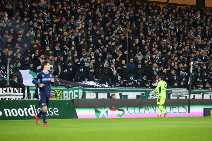 SC Heerenveen in actie bij FC Groningen