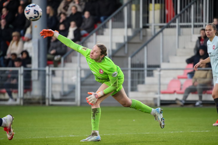 Daniëlle de Jong bij FC Twente