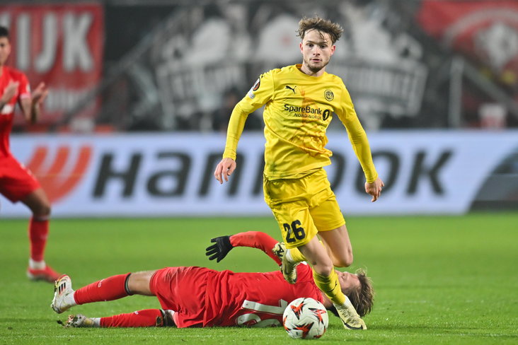 Hakon Evjen tegen FC Twente