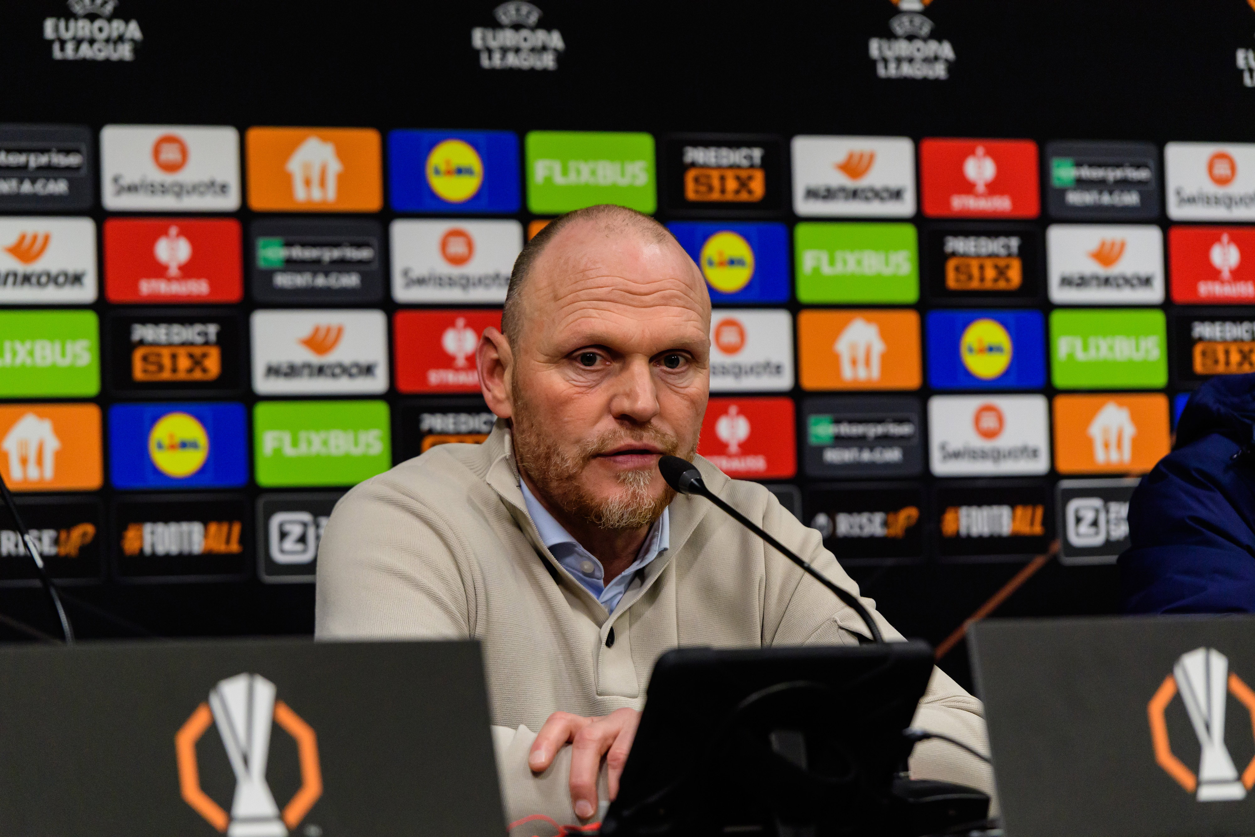 Joseph Oosting op de persconferentie