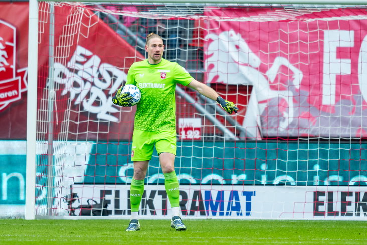 Lars Unnerstall tegen RKC Waalwijk