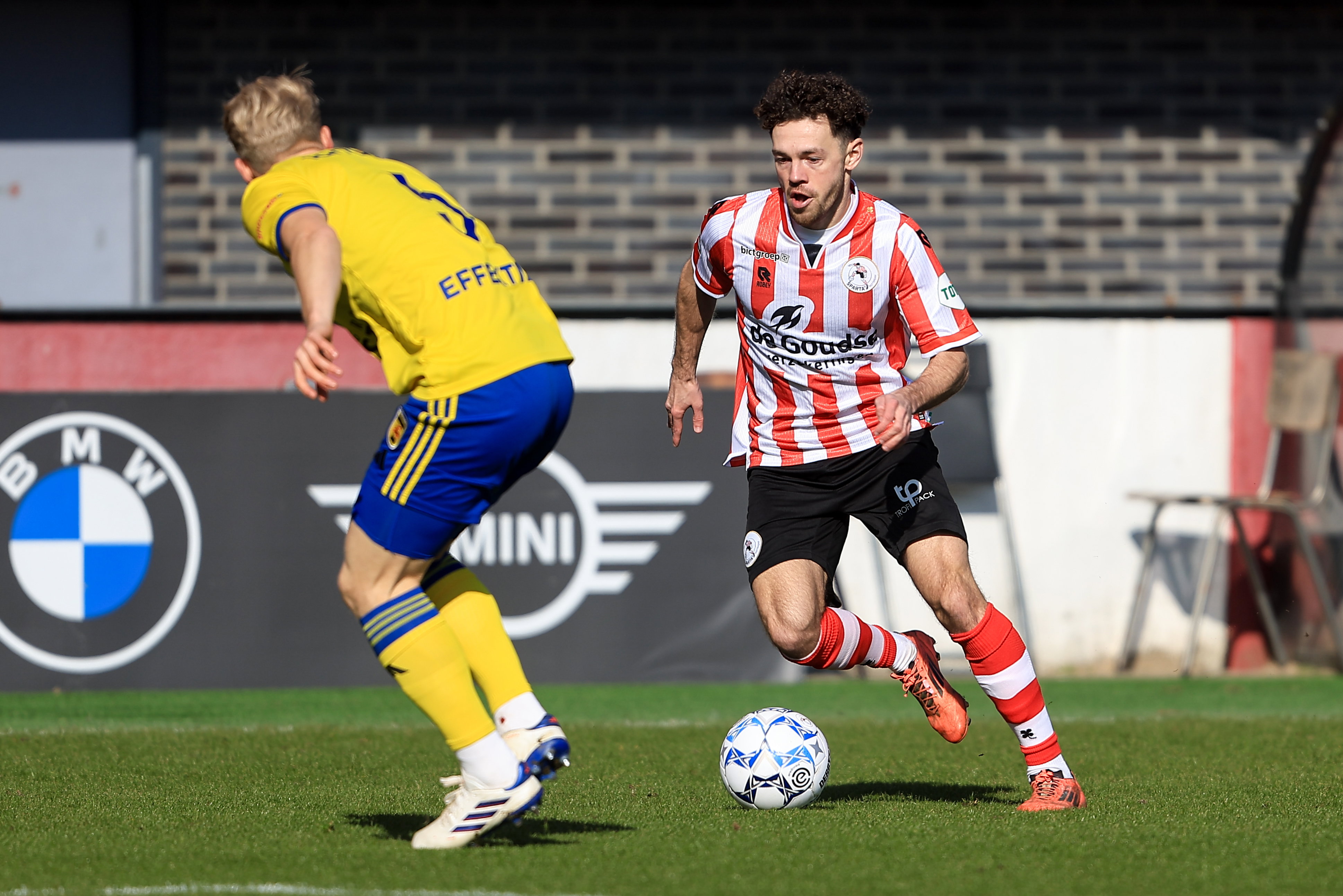 Mitchell van Bergen tegen SC Cambuur