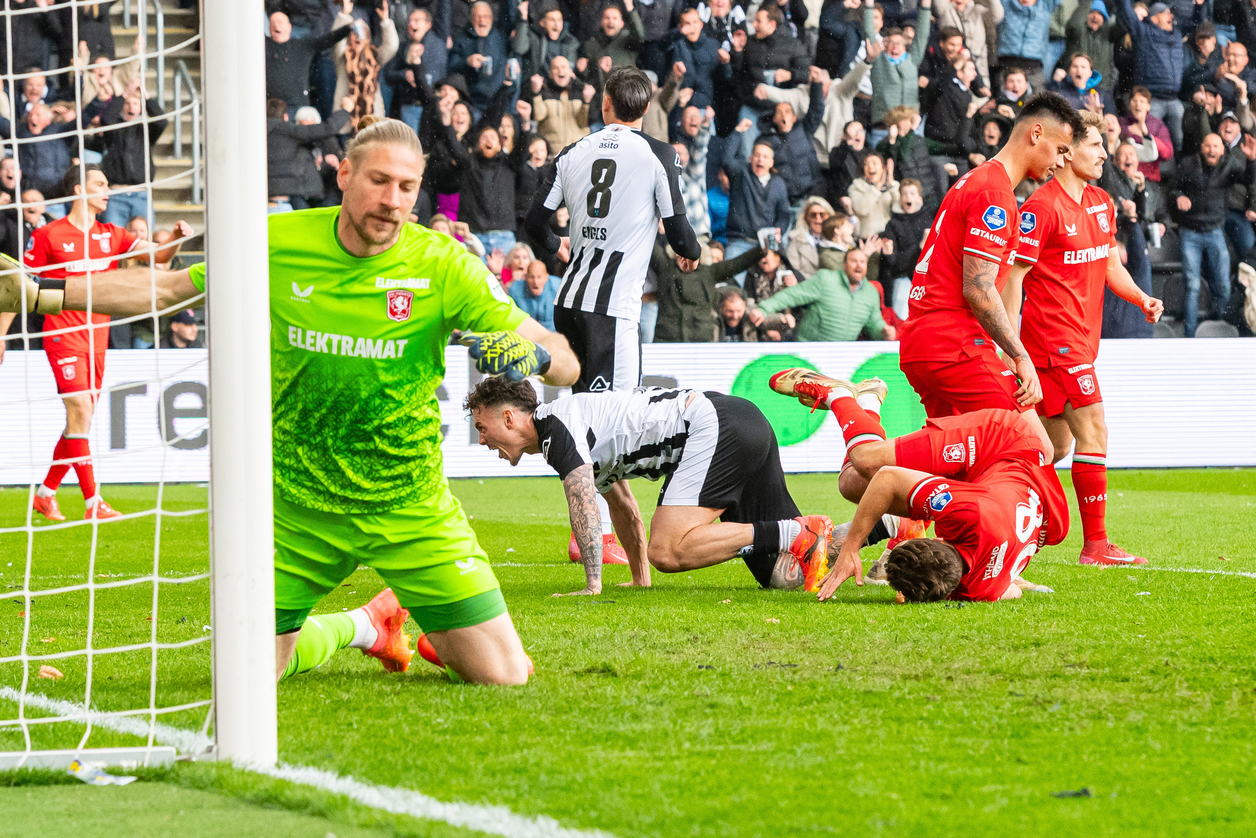 Lars Unnerstall baalt
