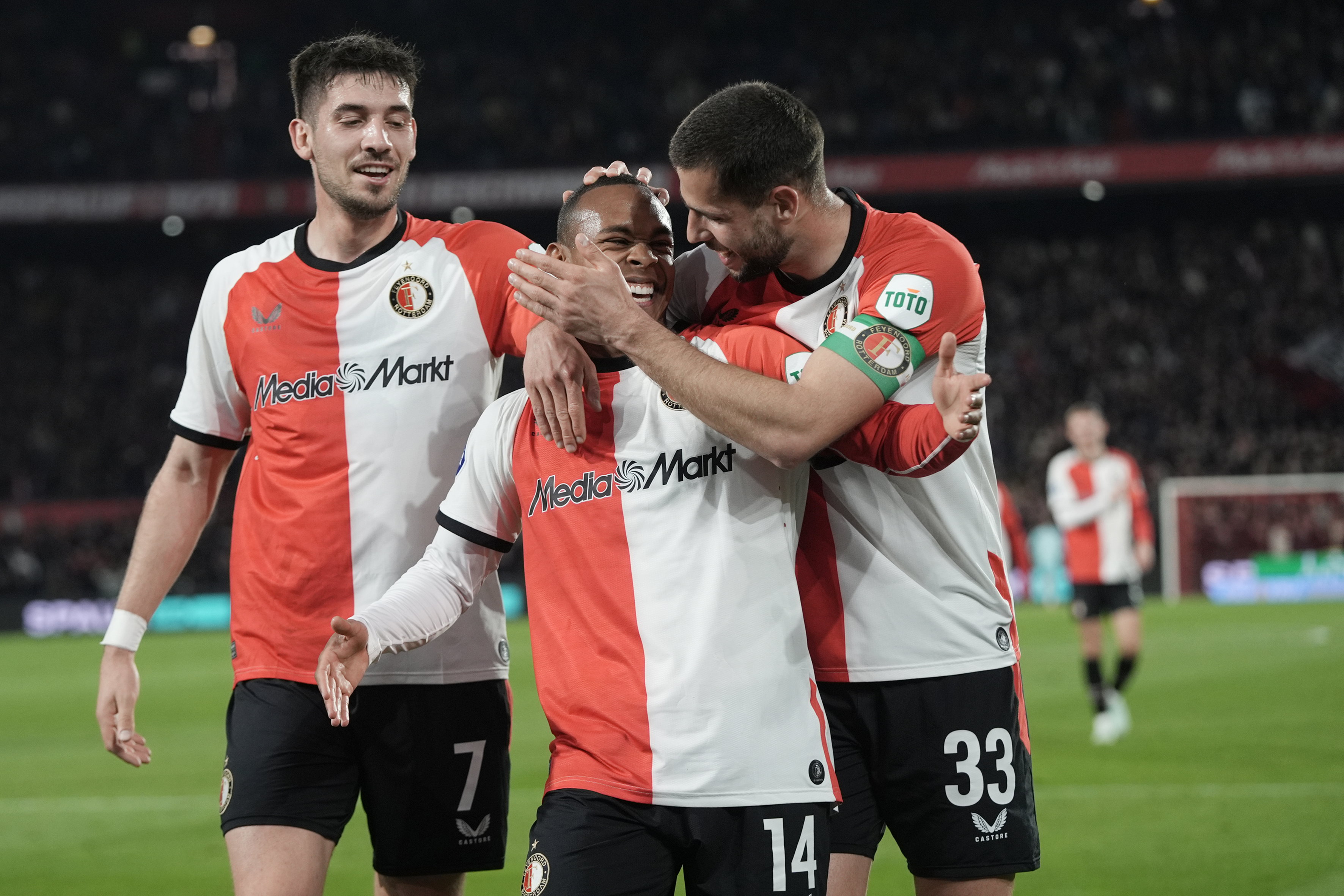 Jakub Moder, Igor Paixao, David Hancko