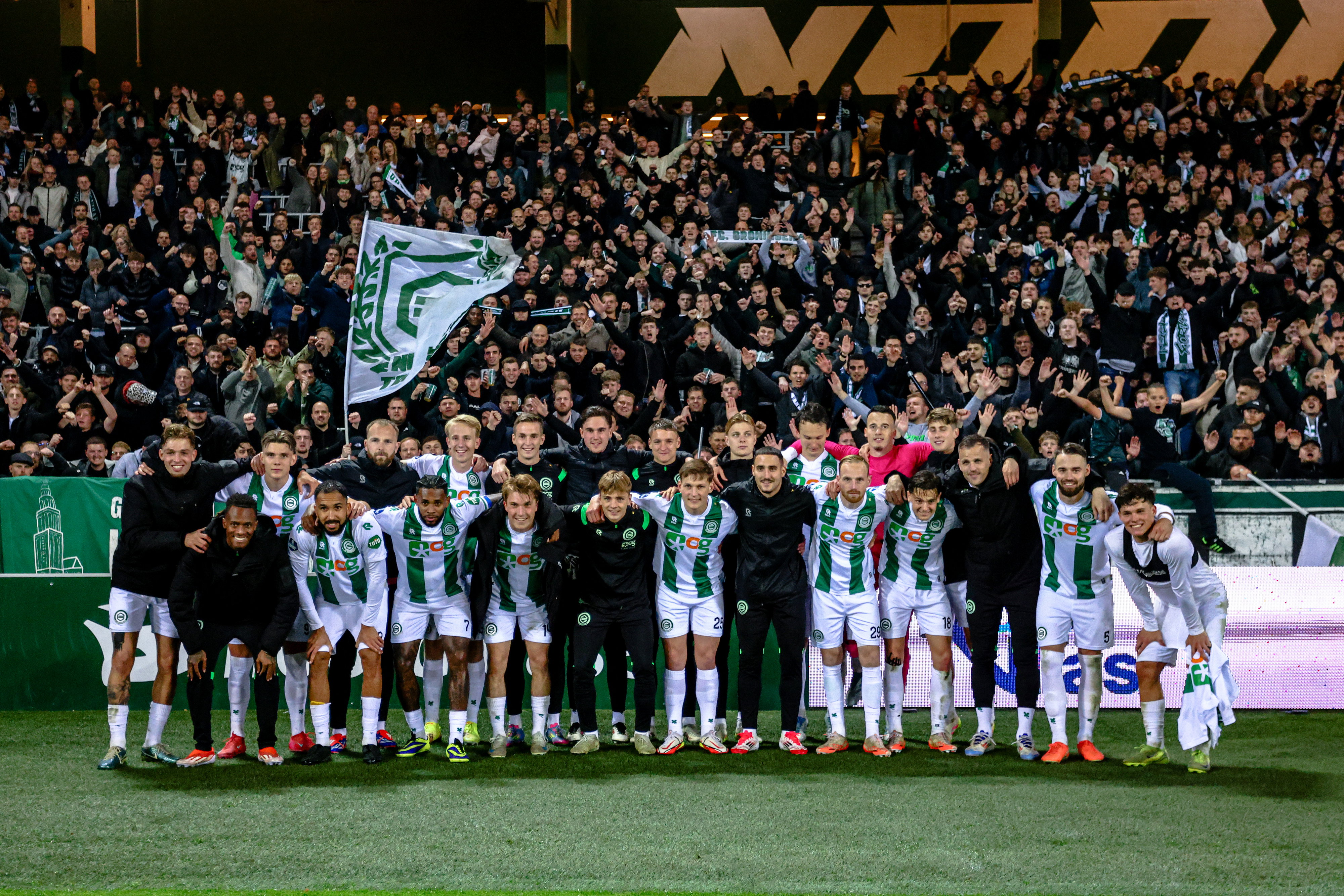 FC Groningen viert feest met de fans