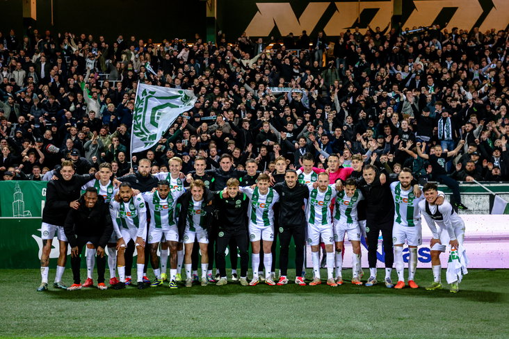 FC Groningen viert feest met de fans