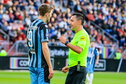 Dennis Higler spreekt Tobias Lauritsen toe tijdens FC Utrecht - Sparta