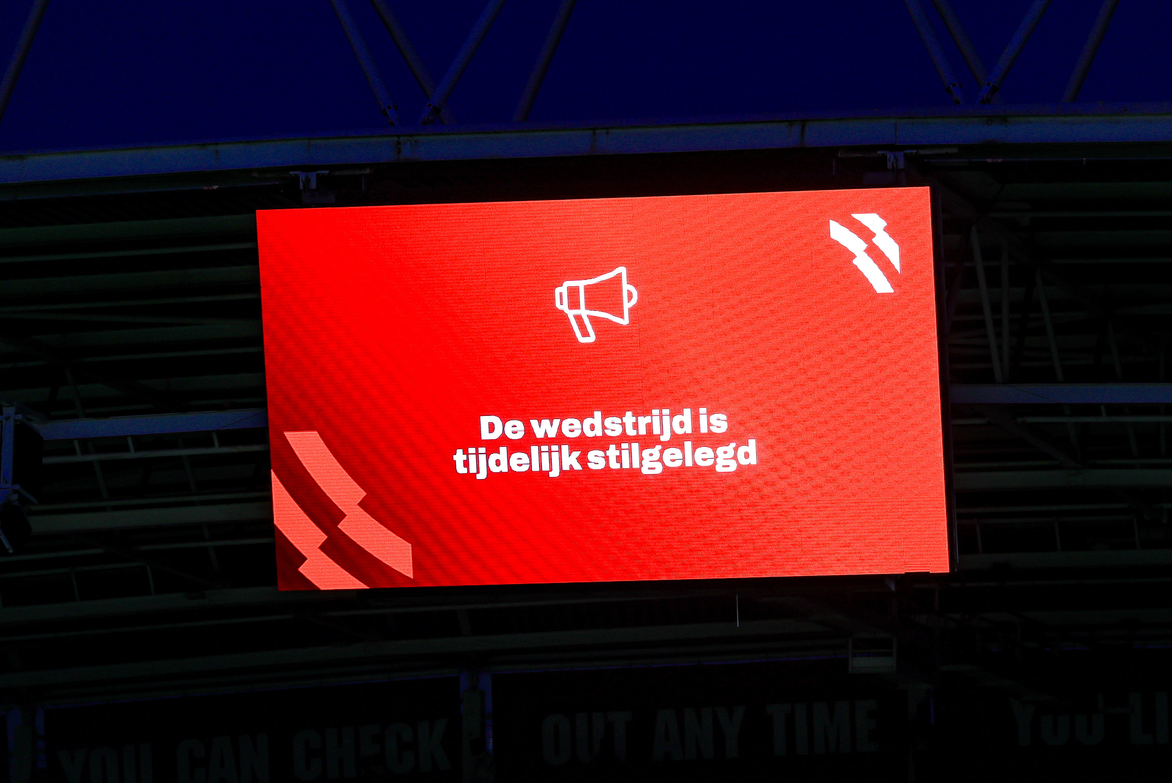 De wedstrijd FC Utrecht - Sparta werd tijdelijk stilgelegd
