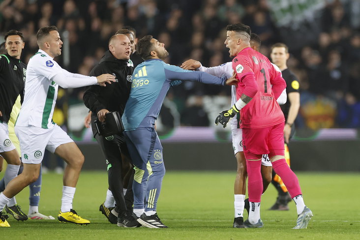 Etienne Vaessen laat zich gaan tegen Ajax