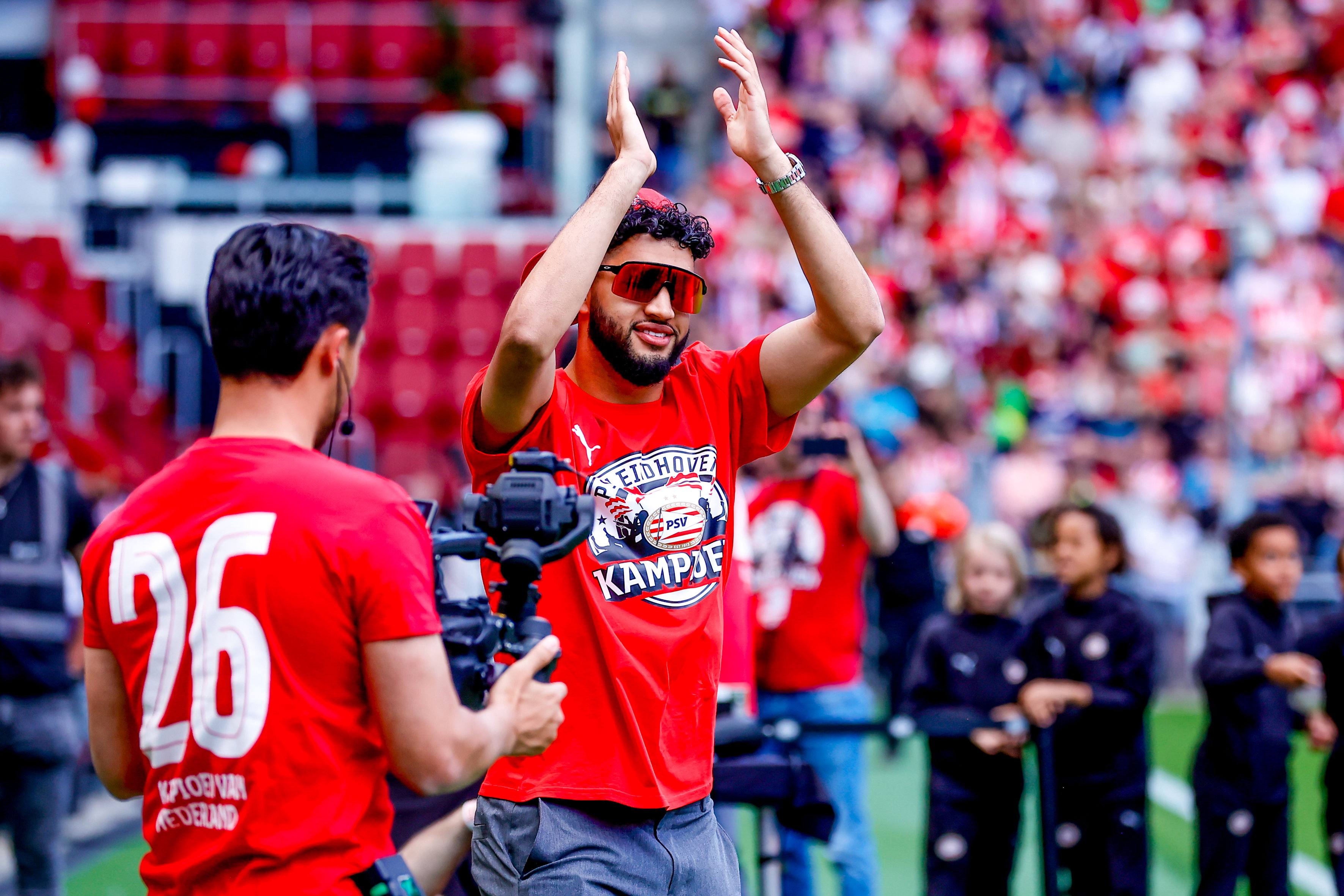 Ismael Saibari tijdens de huldiging van PSV