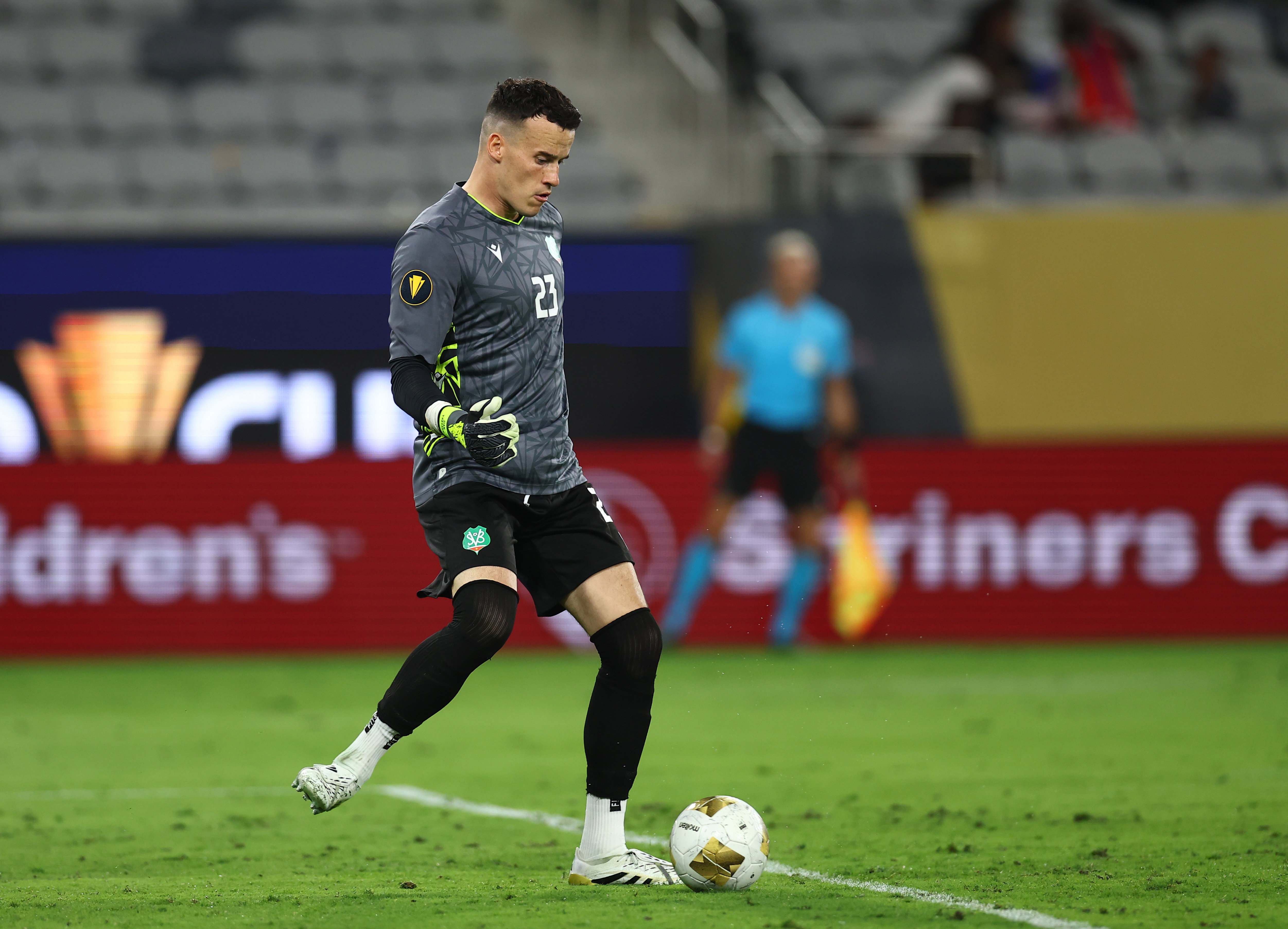Etienne Vaessen voor Suriname