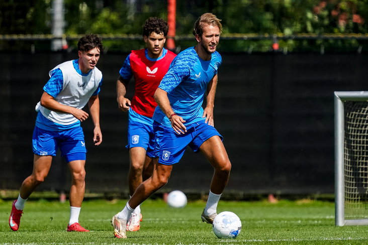 Michel Vlap tijdens de eerste training van FC Twente
