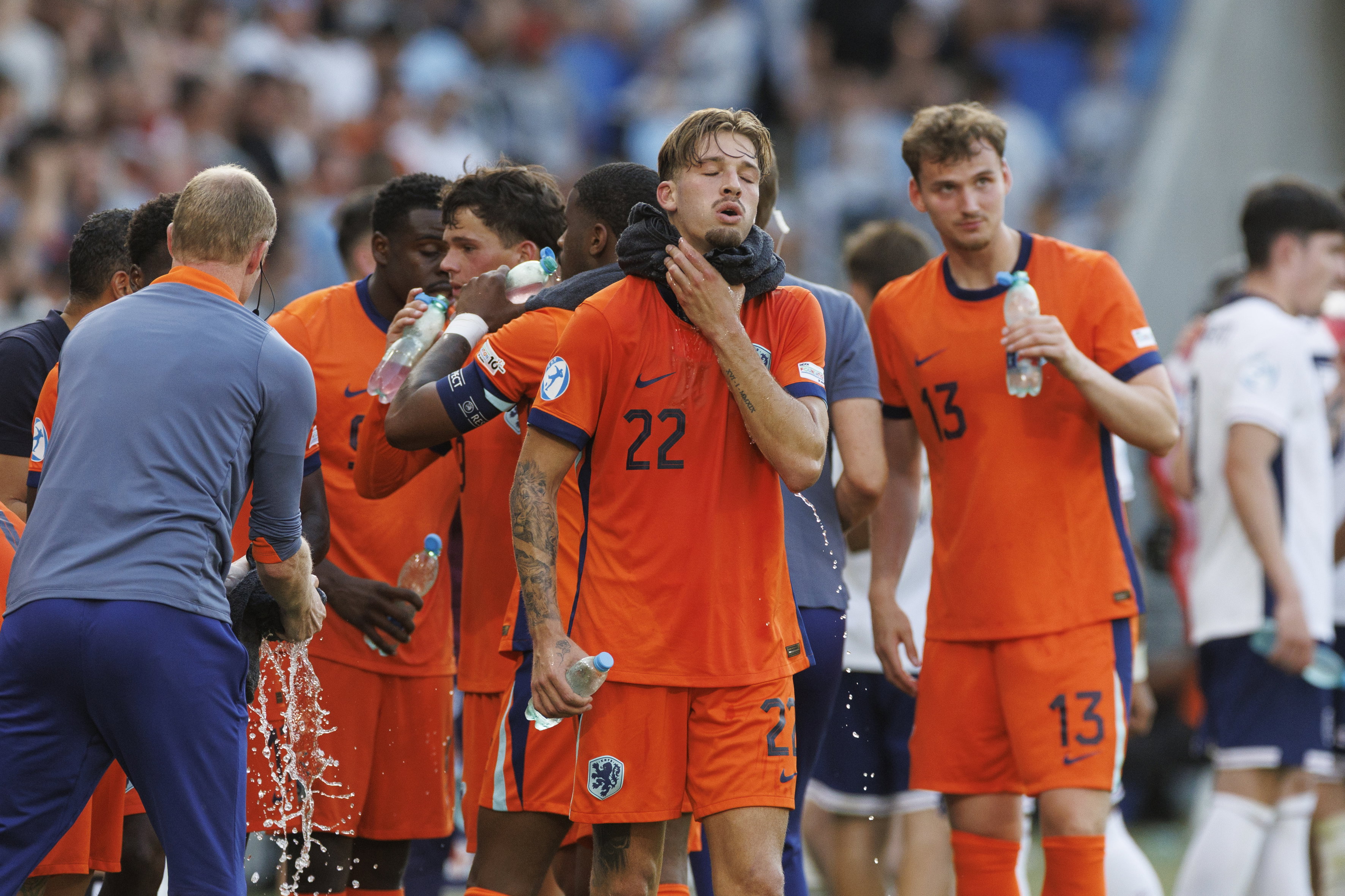 Luciano Valente baalt bij Jong Oranje