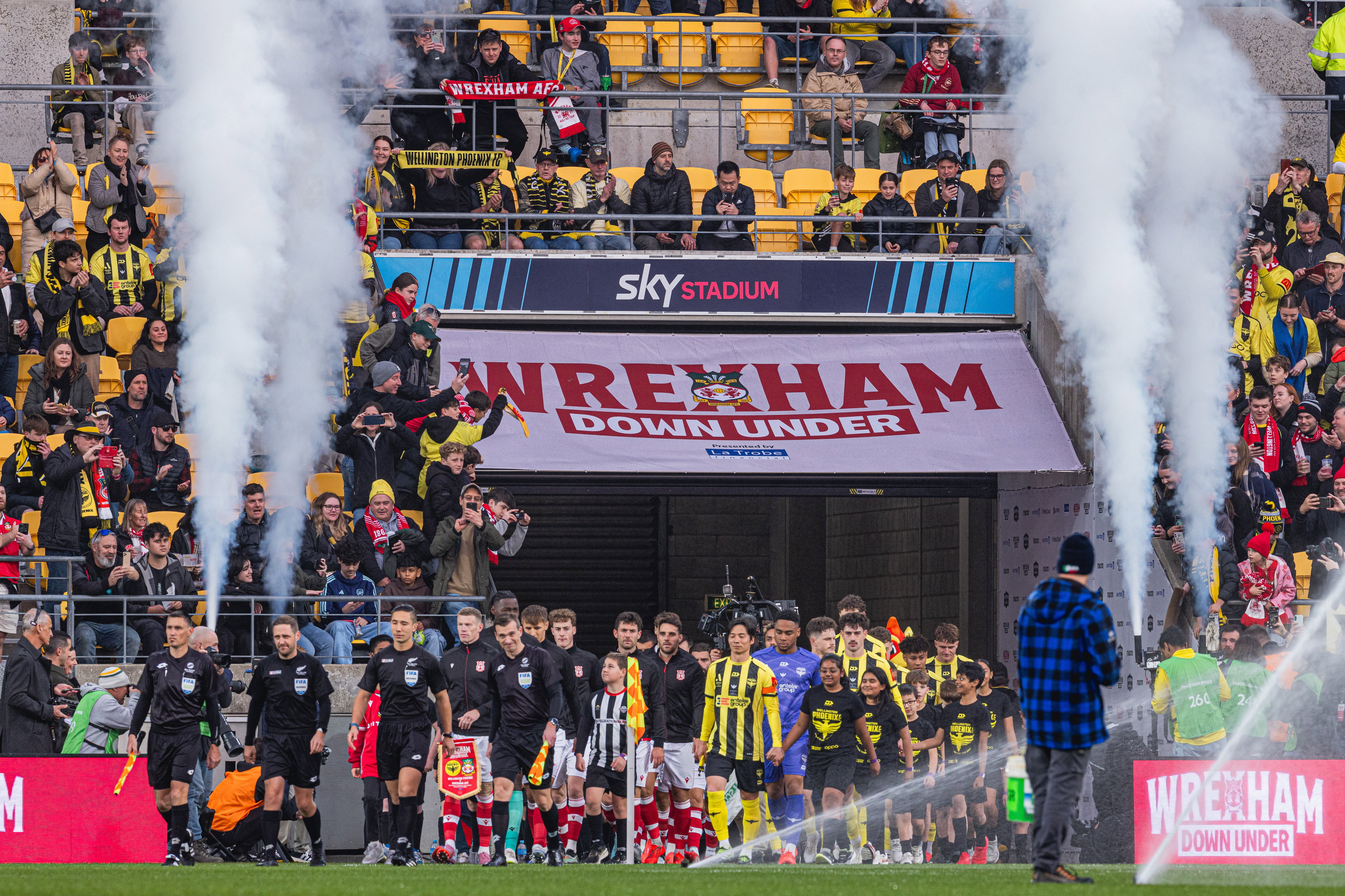 Wrexham AFC in de Sky Stadium