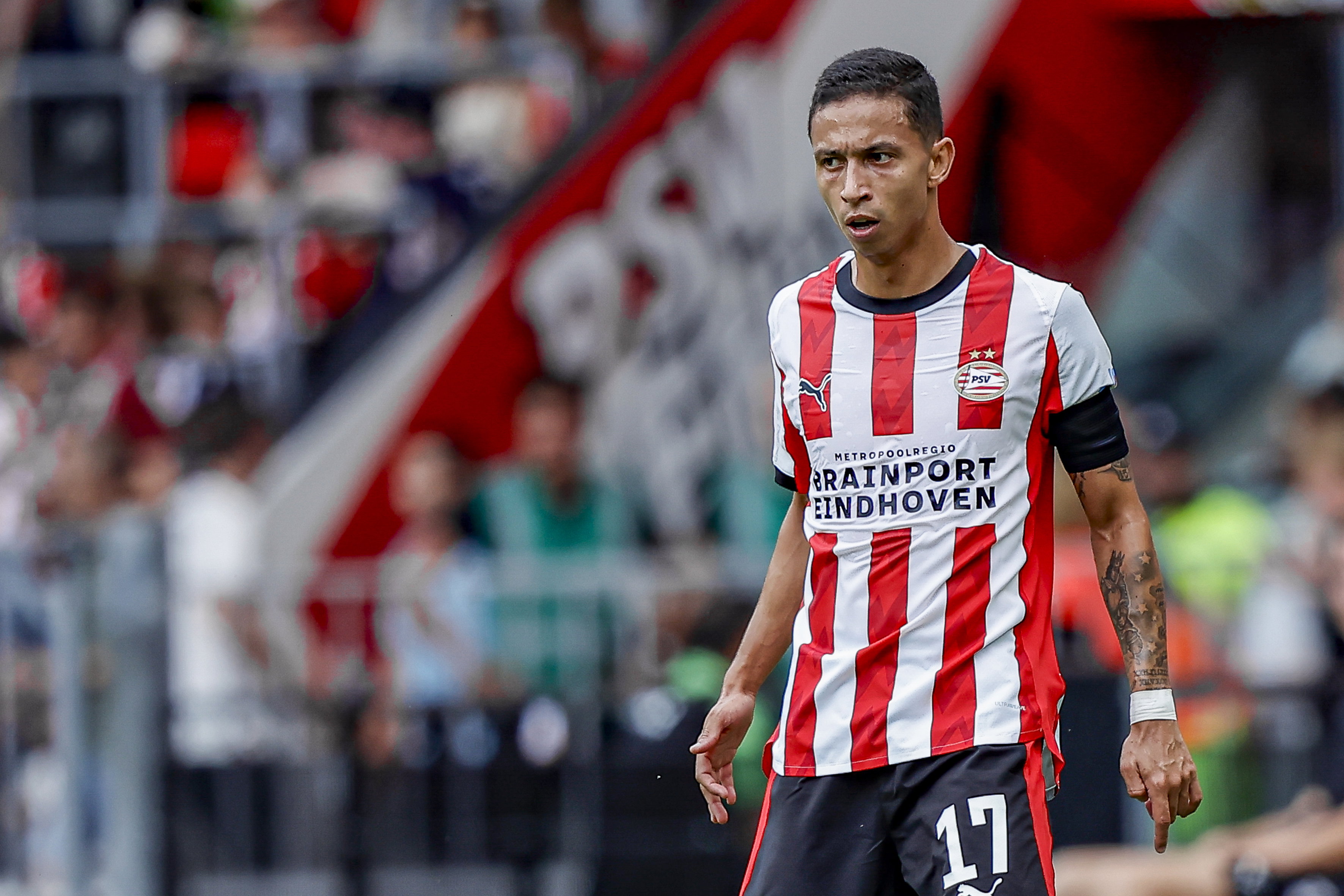 Mauro Júnior namens PSV
