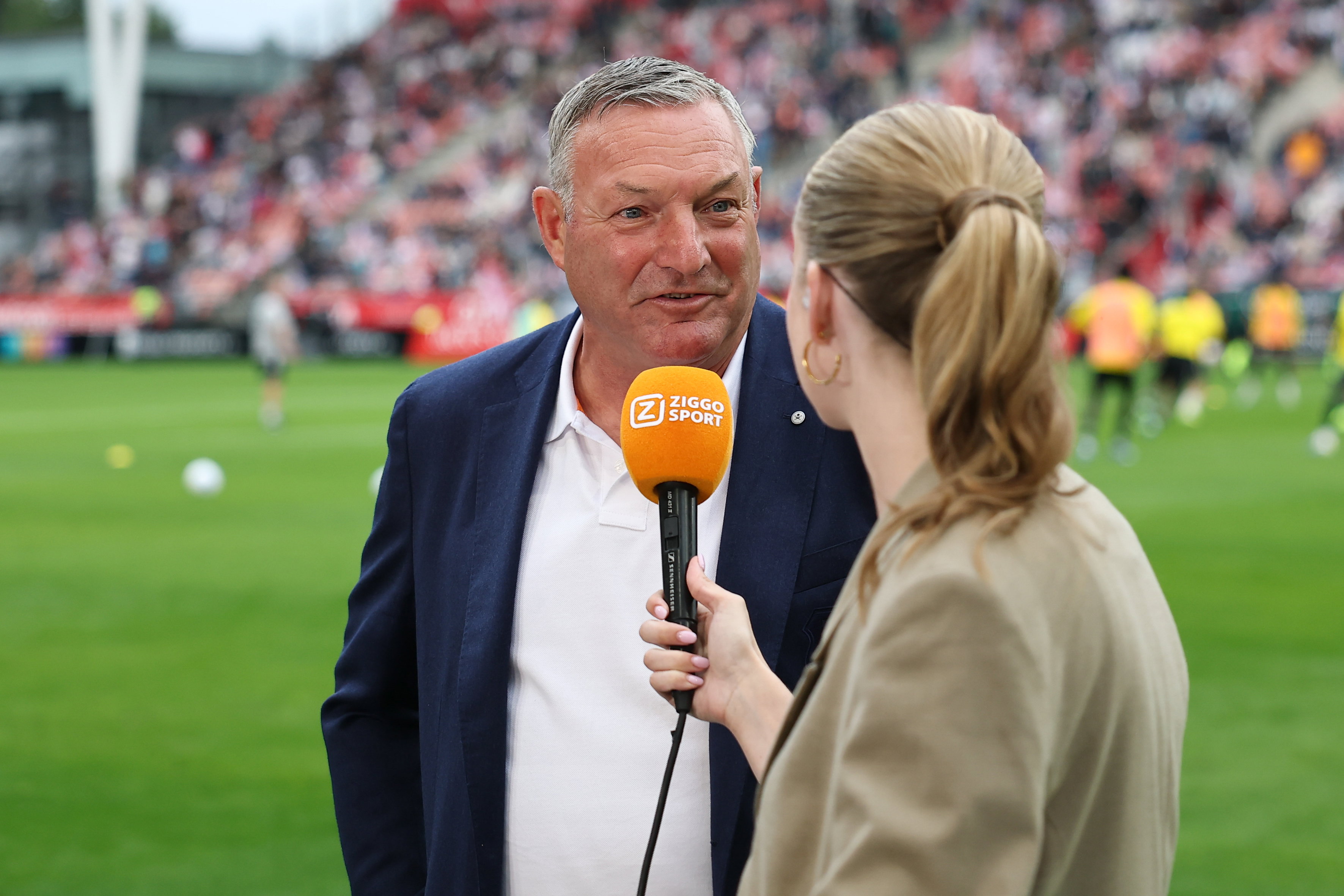 Ron Jans in gesprek met Noa Vahle