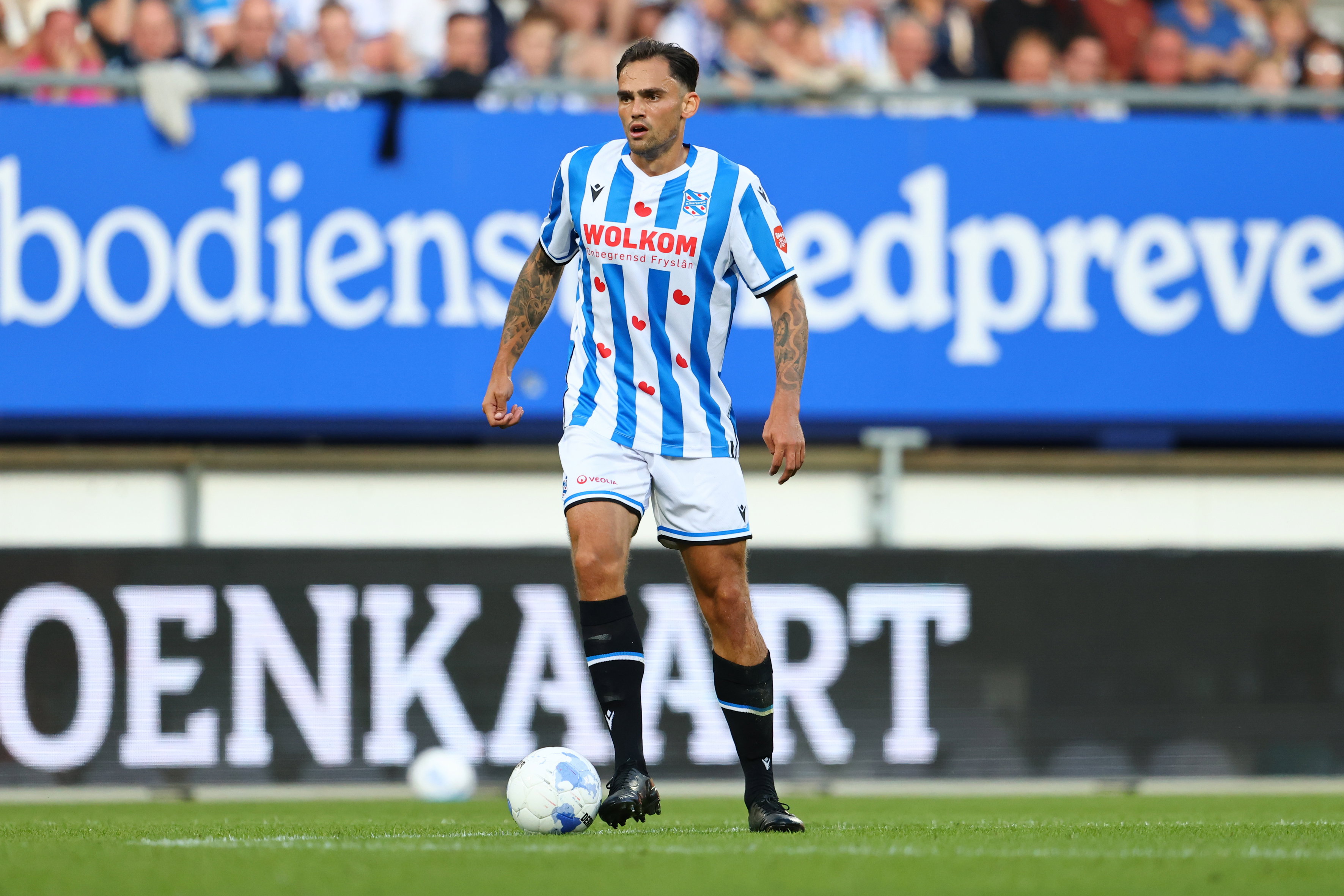 Sam Kersten aan de bal