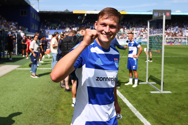 Thijs Oosting na de zege op FC Twente