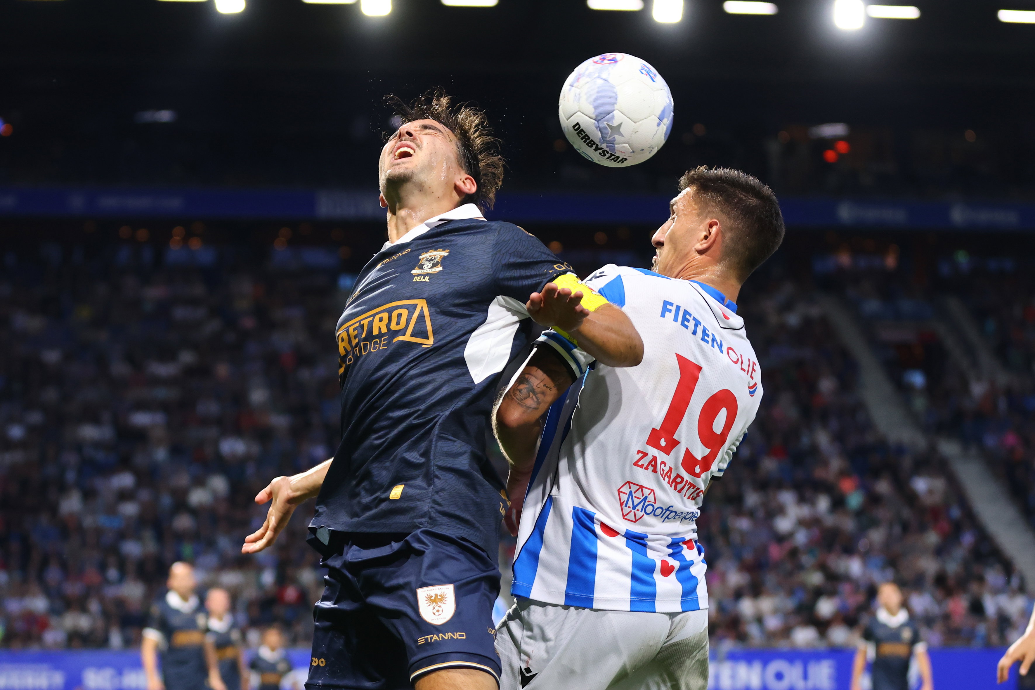 Mats Deijl en Vasilios Zagaritis in duel