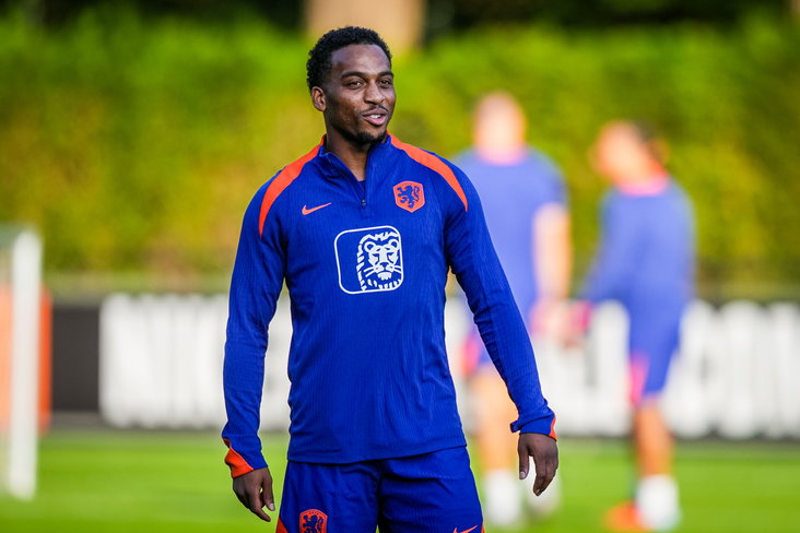 Quinten Timber op een training van Oranje
