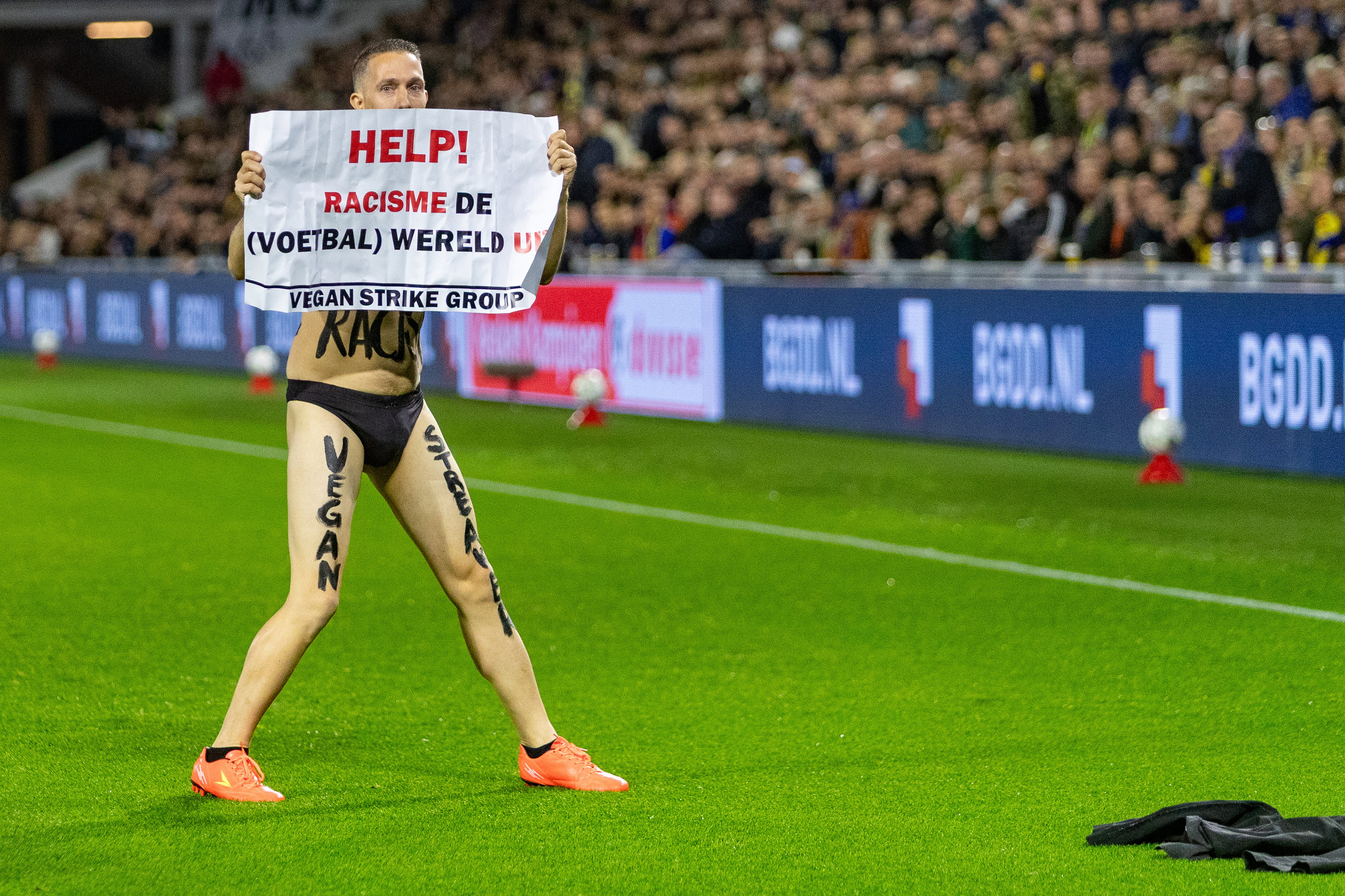De Vegan Streaker tijdens SC Cambuur-Jong PSV