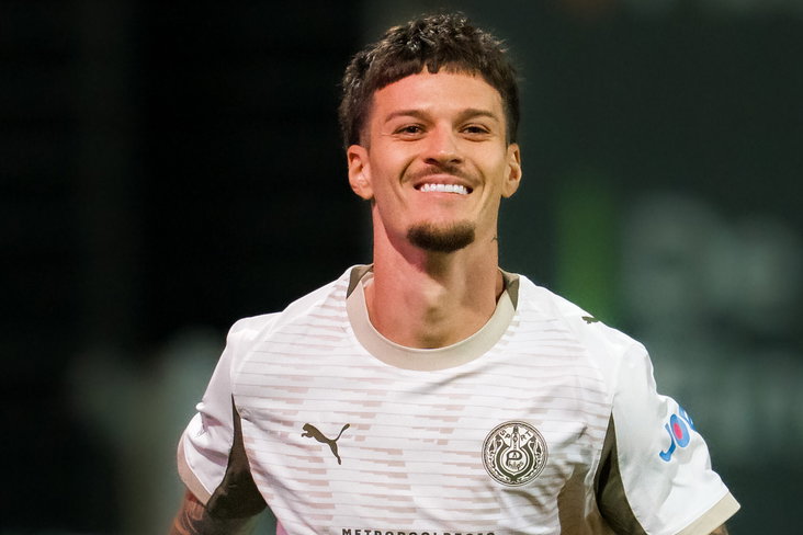 Dennis Man na zijn assist tegen Excelsior