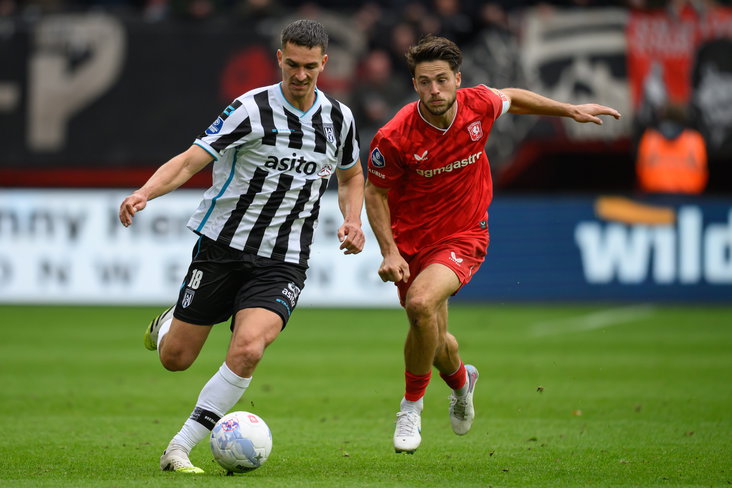 Alec van Hoorenbeeck duelleert met Ricky van Wolfswinkel
