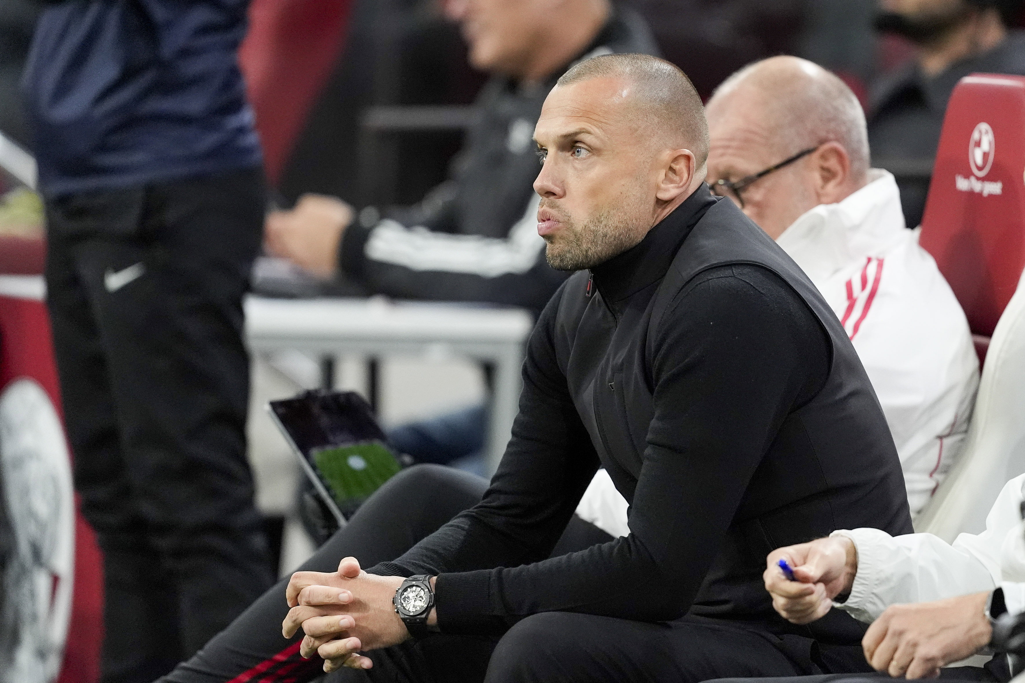 John Heitinga baalt