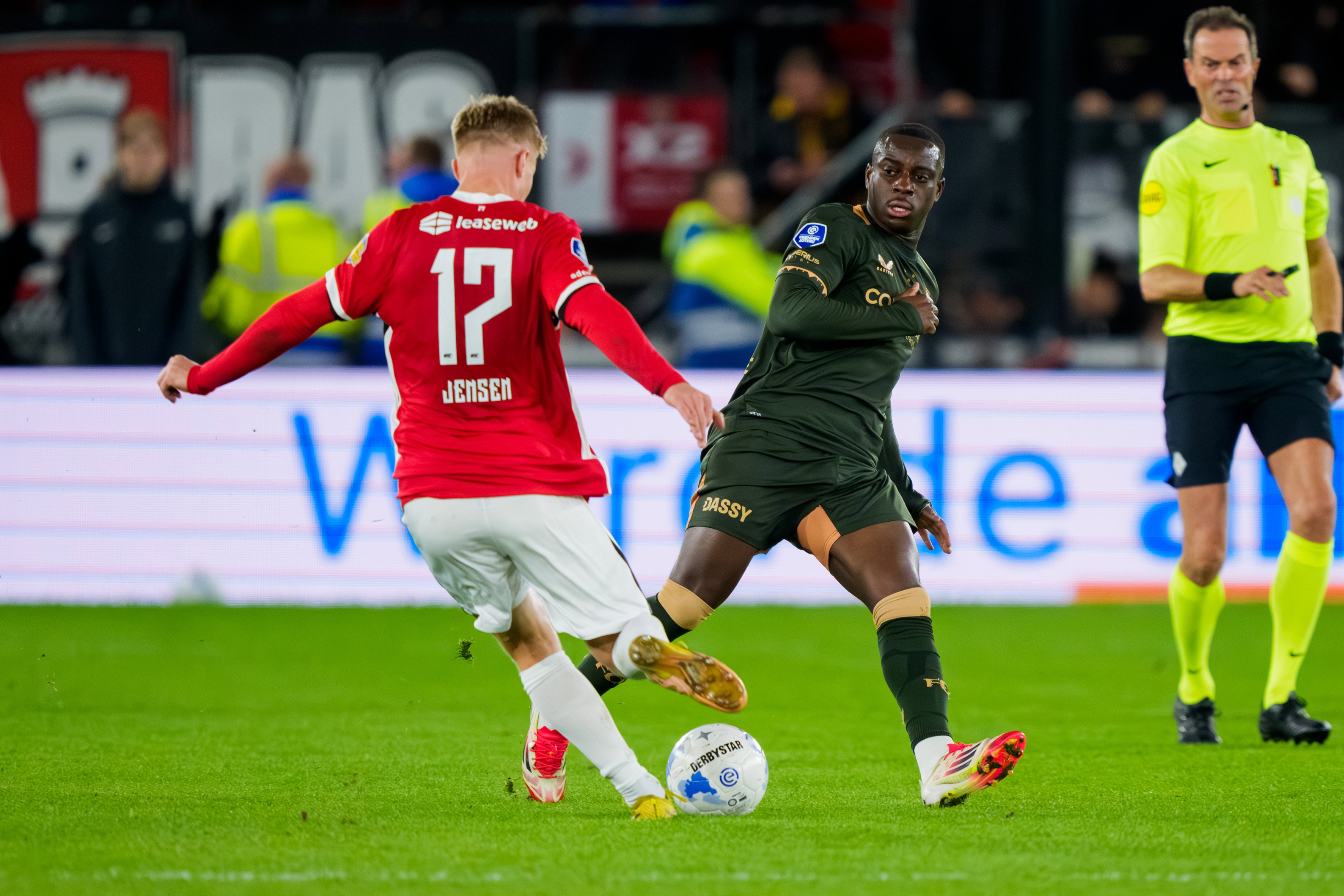 Yoann Cathline in actie tegen AZ