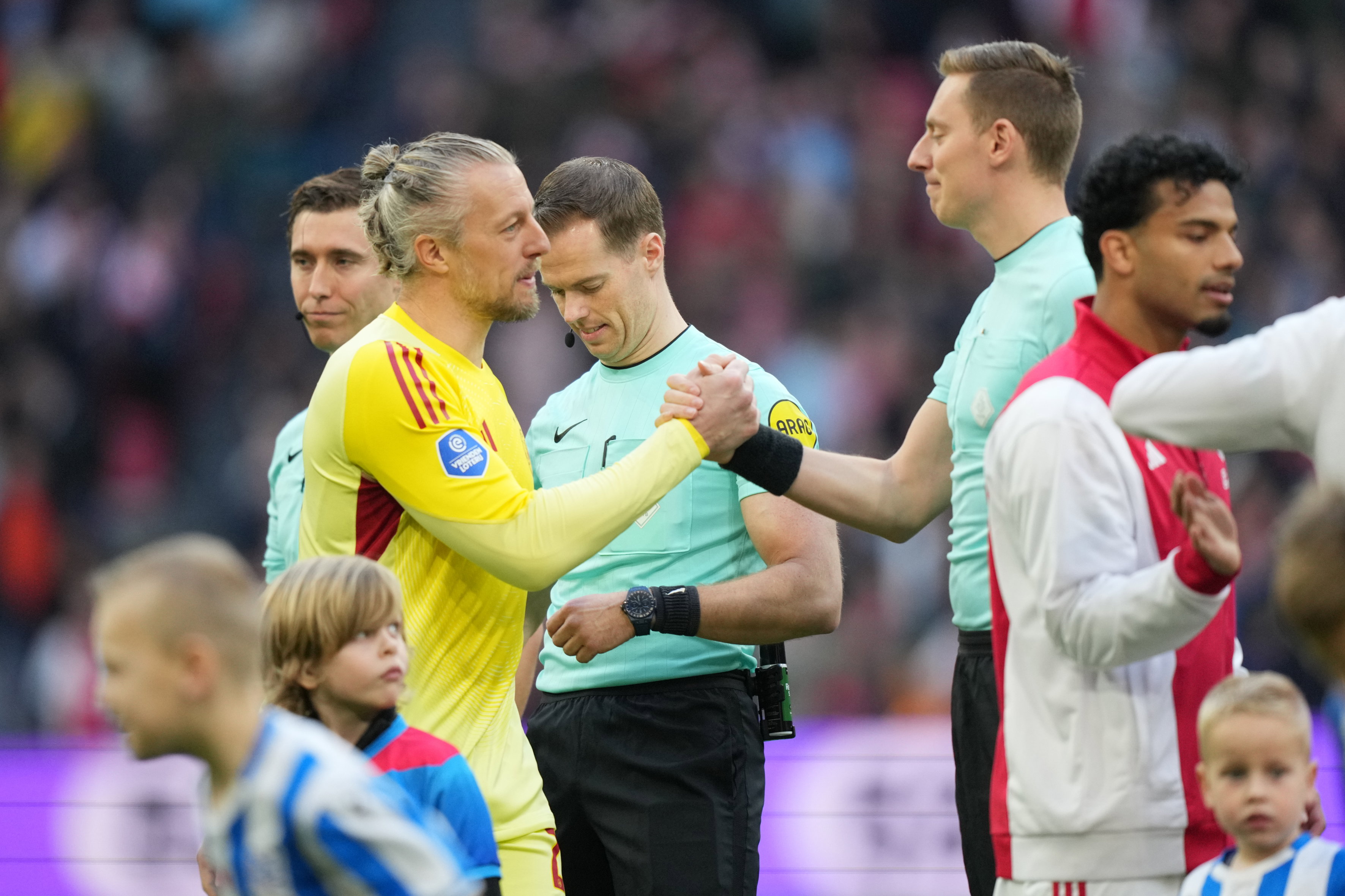 Remko Pasveer bedankt de arbitrage