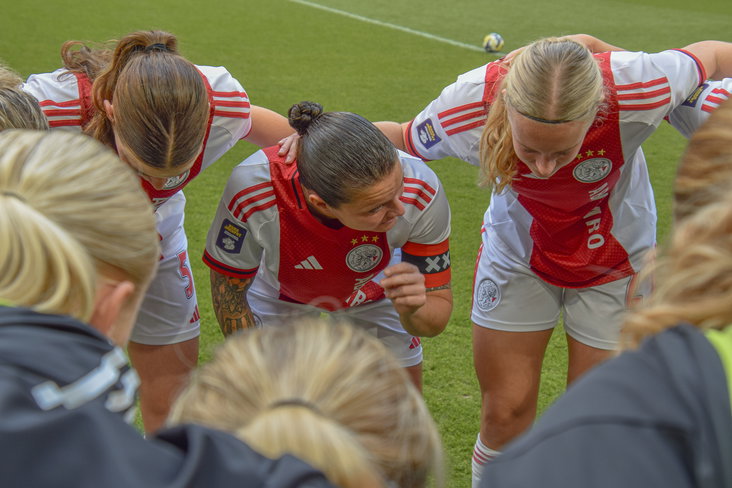 Sherida Spitse voorafgaand aan Ajax - PSV