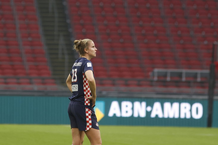 Myrthe Kemper-Moorrees na haar eigen doelpunt in de Johan Cruijff ArenA