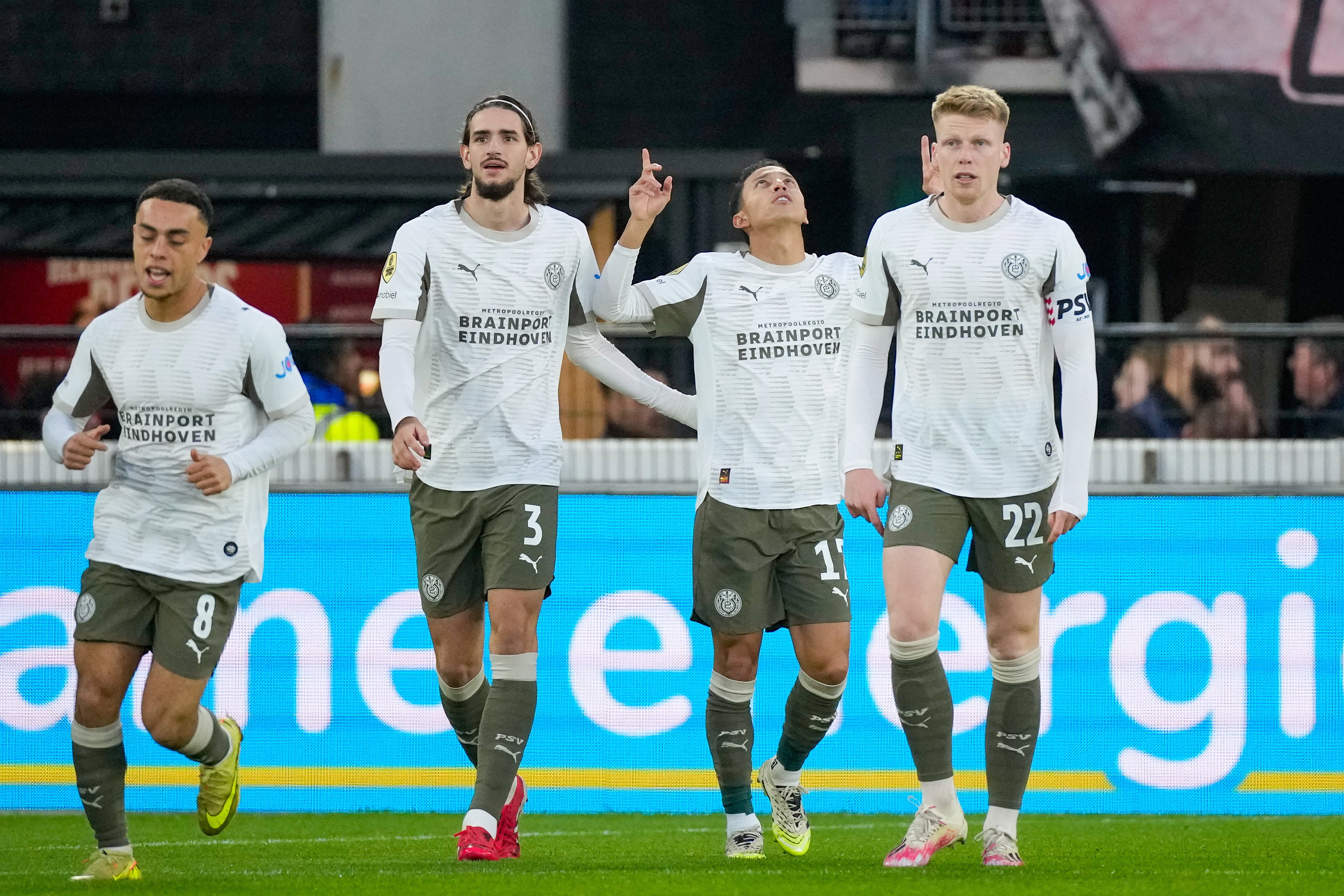 Jerdy Schouten, Dest en Gąsiorowski na de goal van Mauro Junior