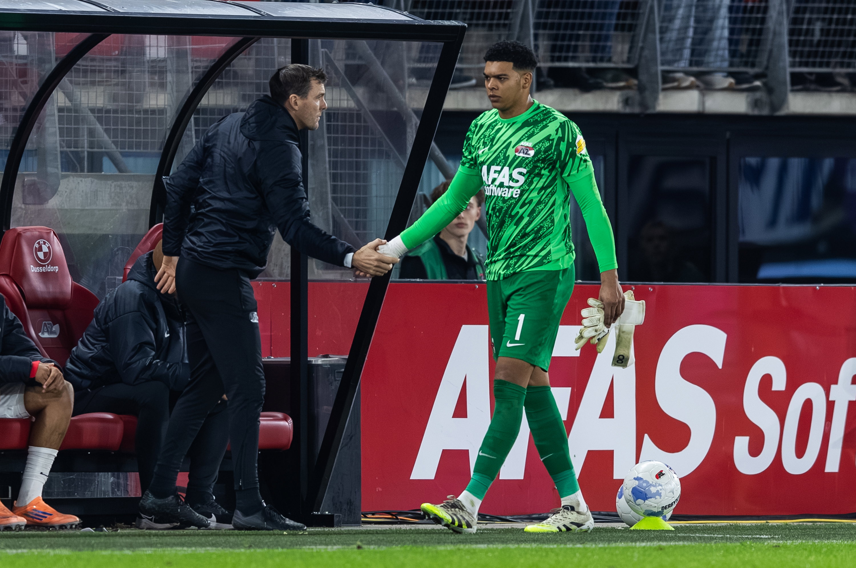Rome-Jayden Owusu-Oduro moest zich laten vervangen tegen PSV