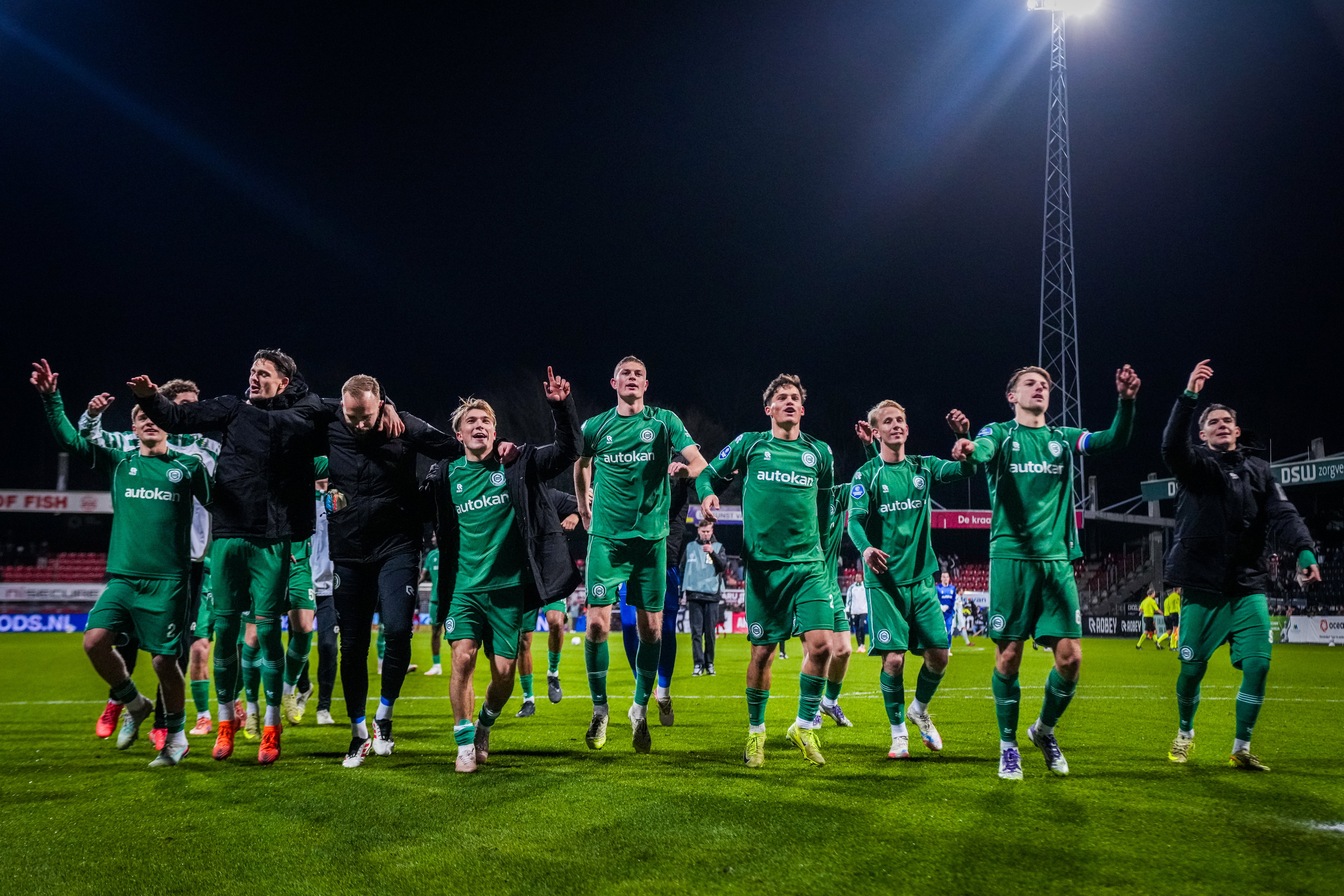 FC Groningen viert feest bij Excelsior