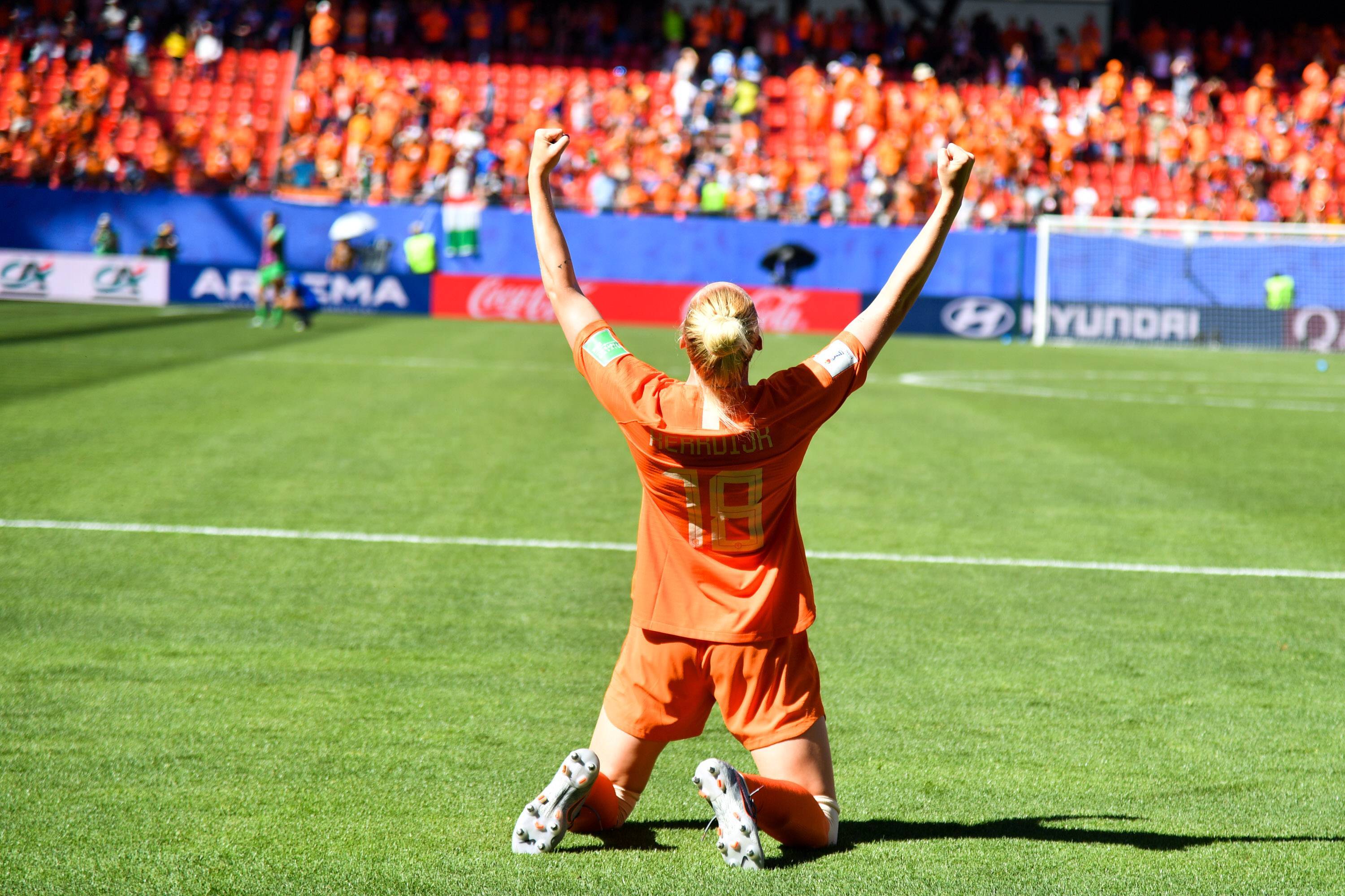 Danique Kerkdijk juicht op het WK 2019