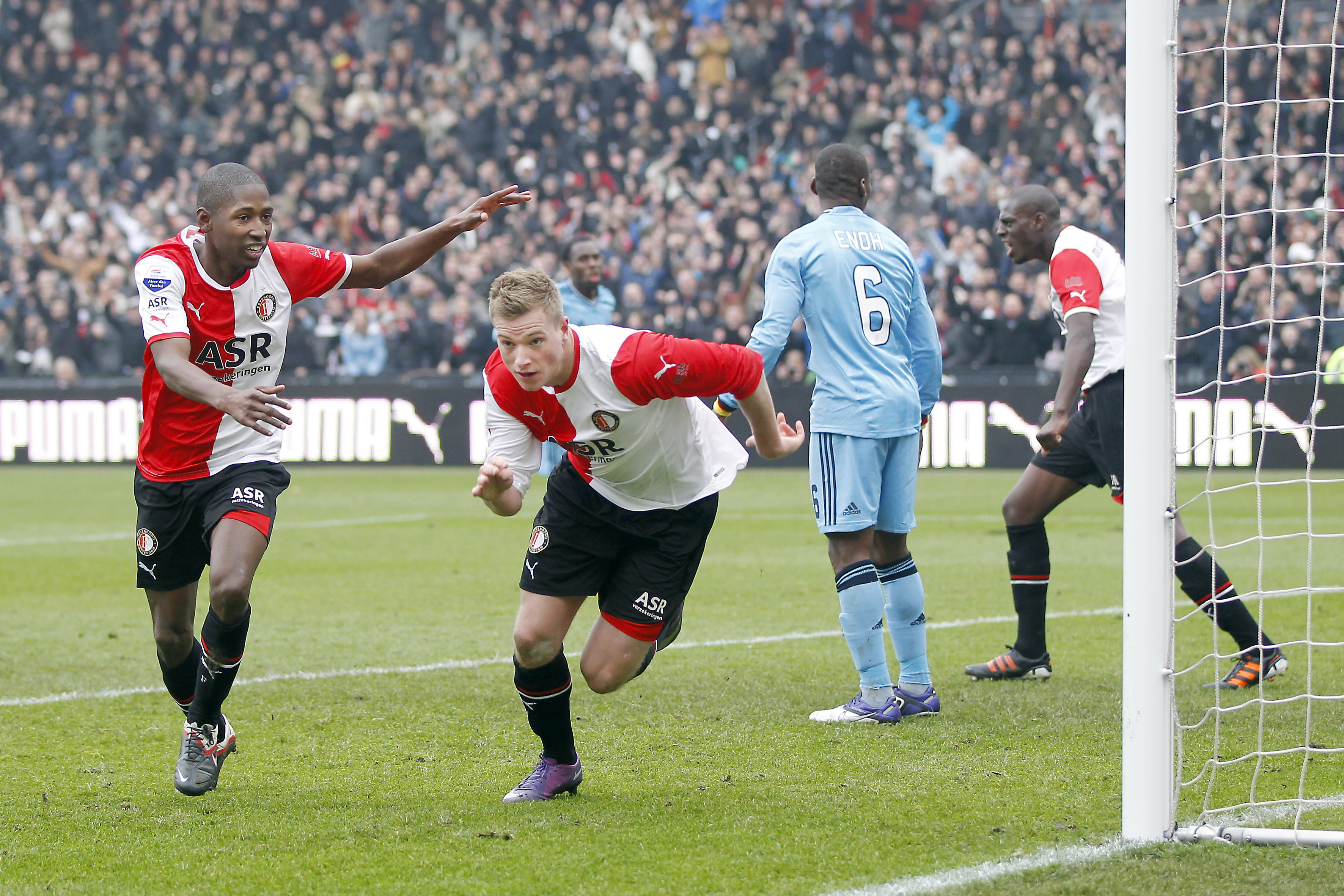 John Guidetti scoort tegen Ajax