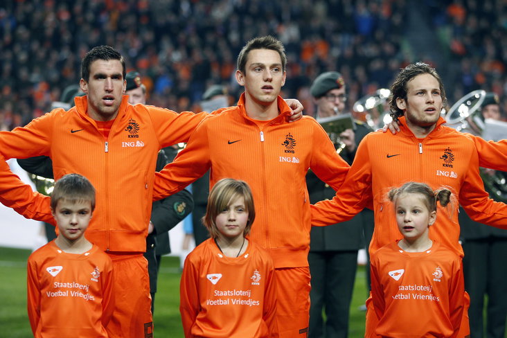 Kevin Strootman (l) bij het Nederlands Elftal
