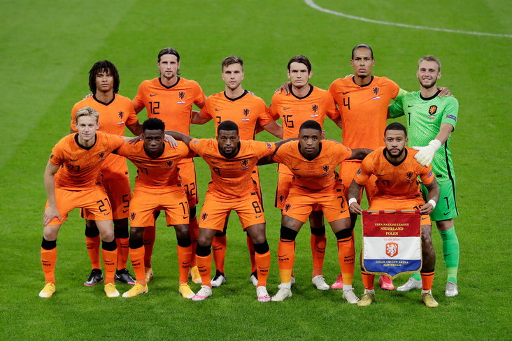 Promes en Bergwijn voor het Nederlands elftal tegen Polen in 2020